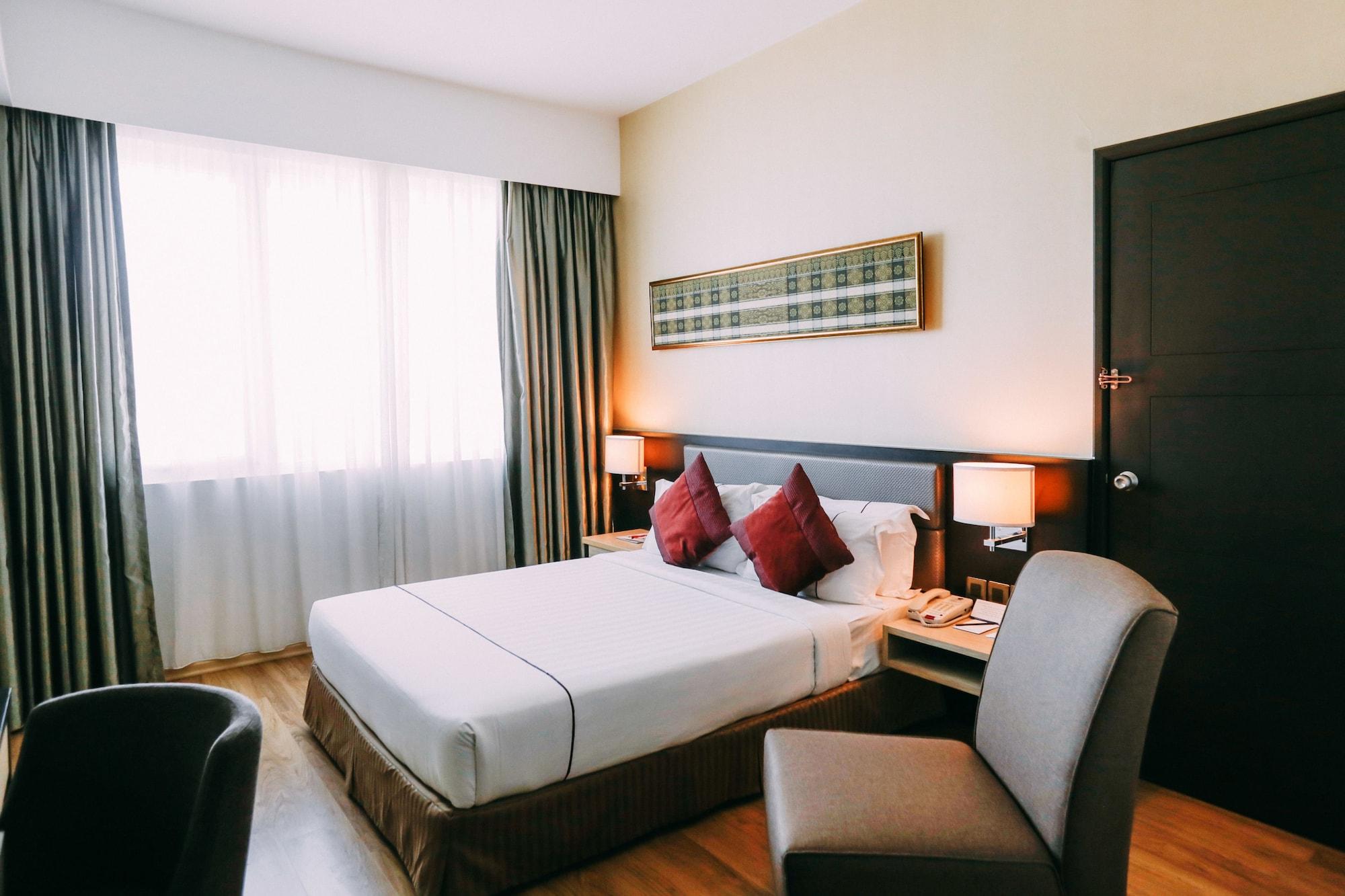 Executive Deluxe Queen Room