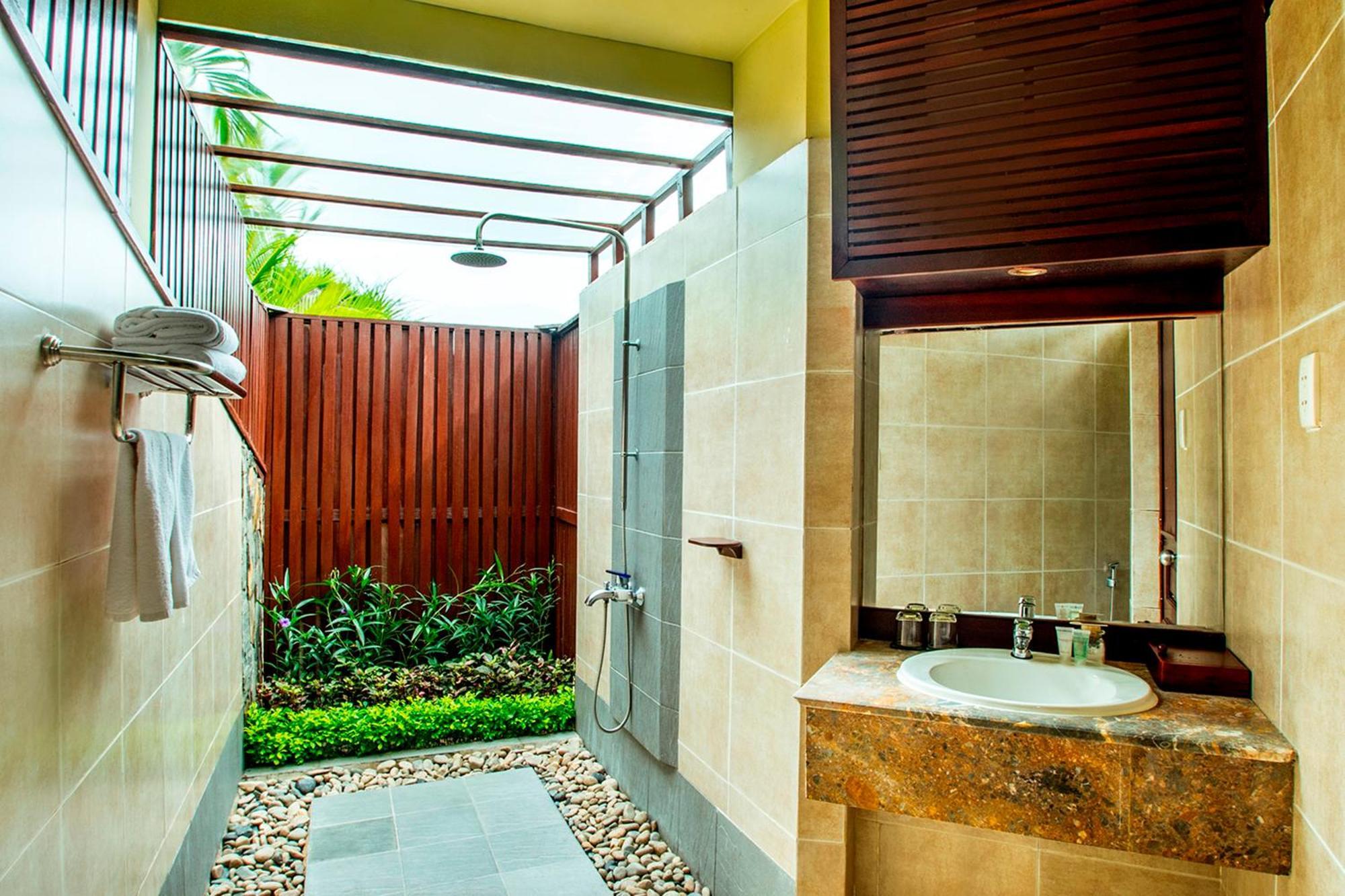 Villa con vistas al océano y piscina privada