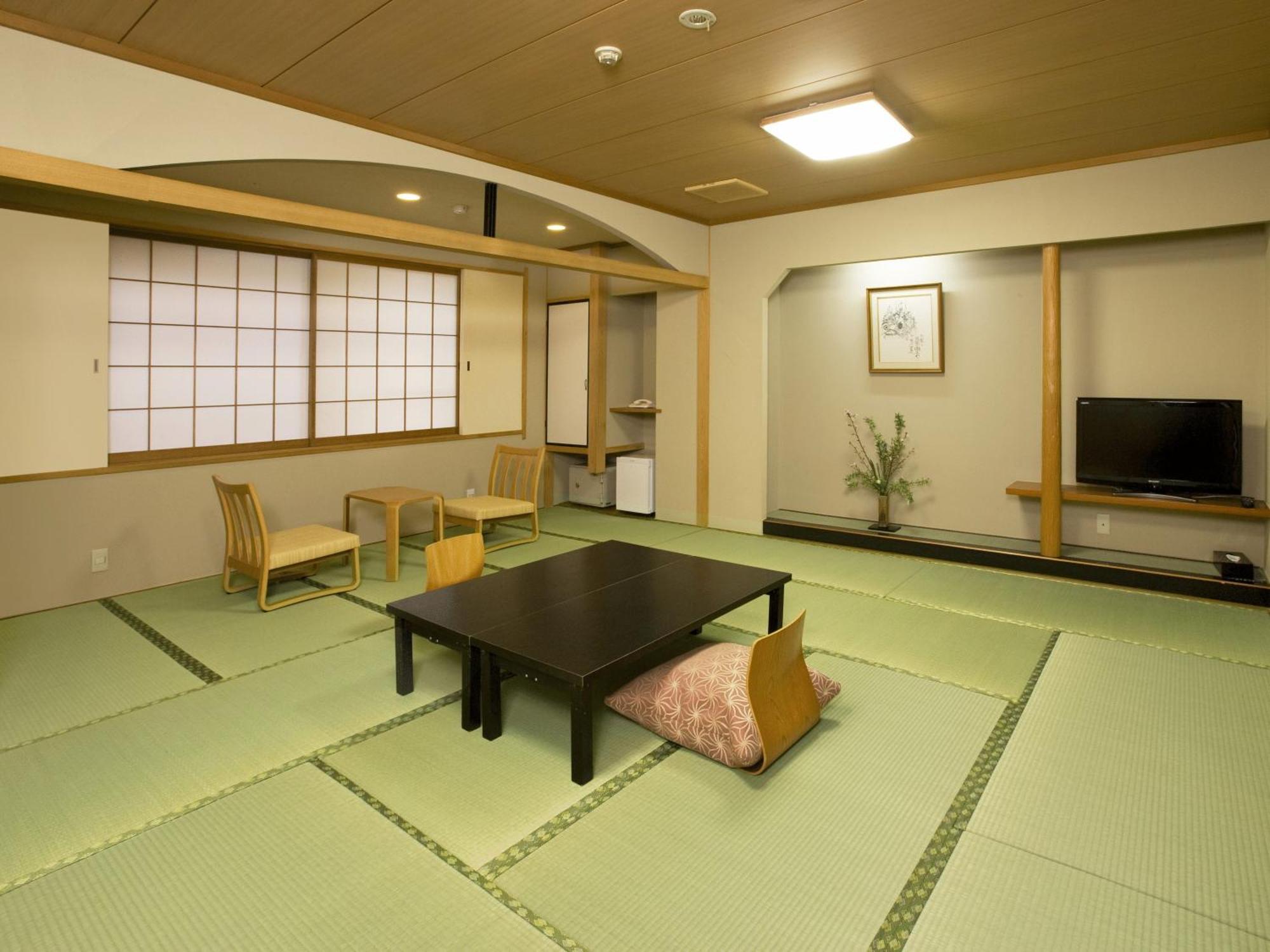 Japanese-Style Room