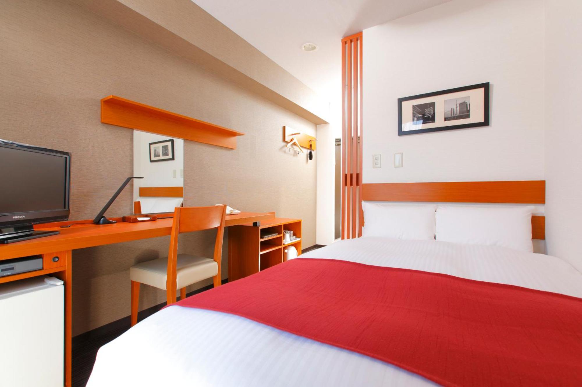 Standard Semi-Double Room Smoking House Keeping is Optional Additional Cost