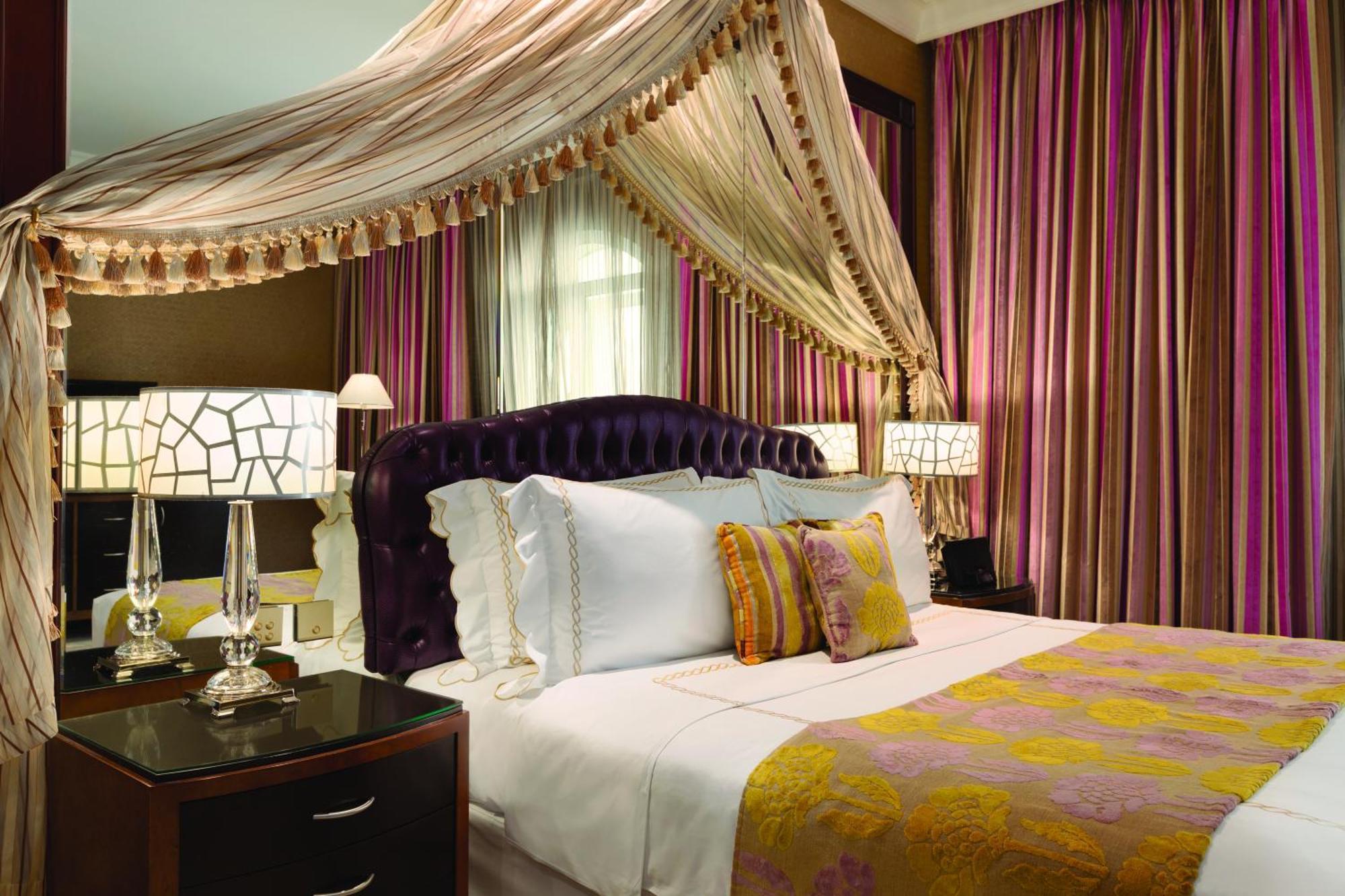 Executive King Room,1607219022:JPEG