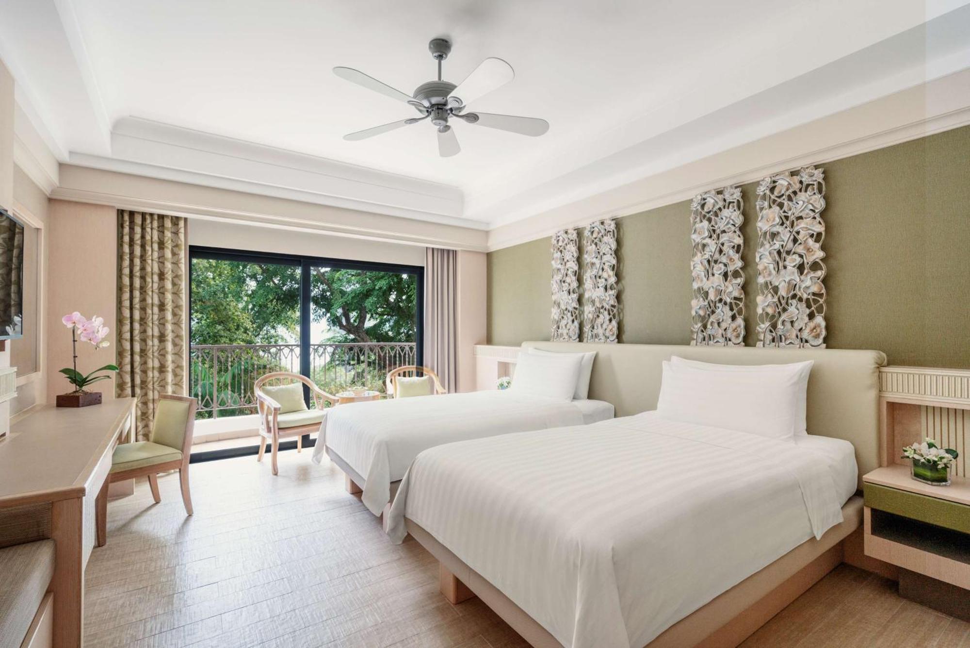 Chambre Lit King-Size Supérieure - Vue sur Colline