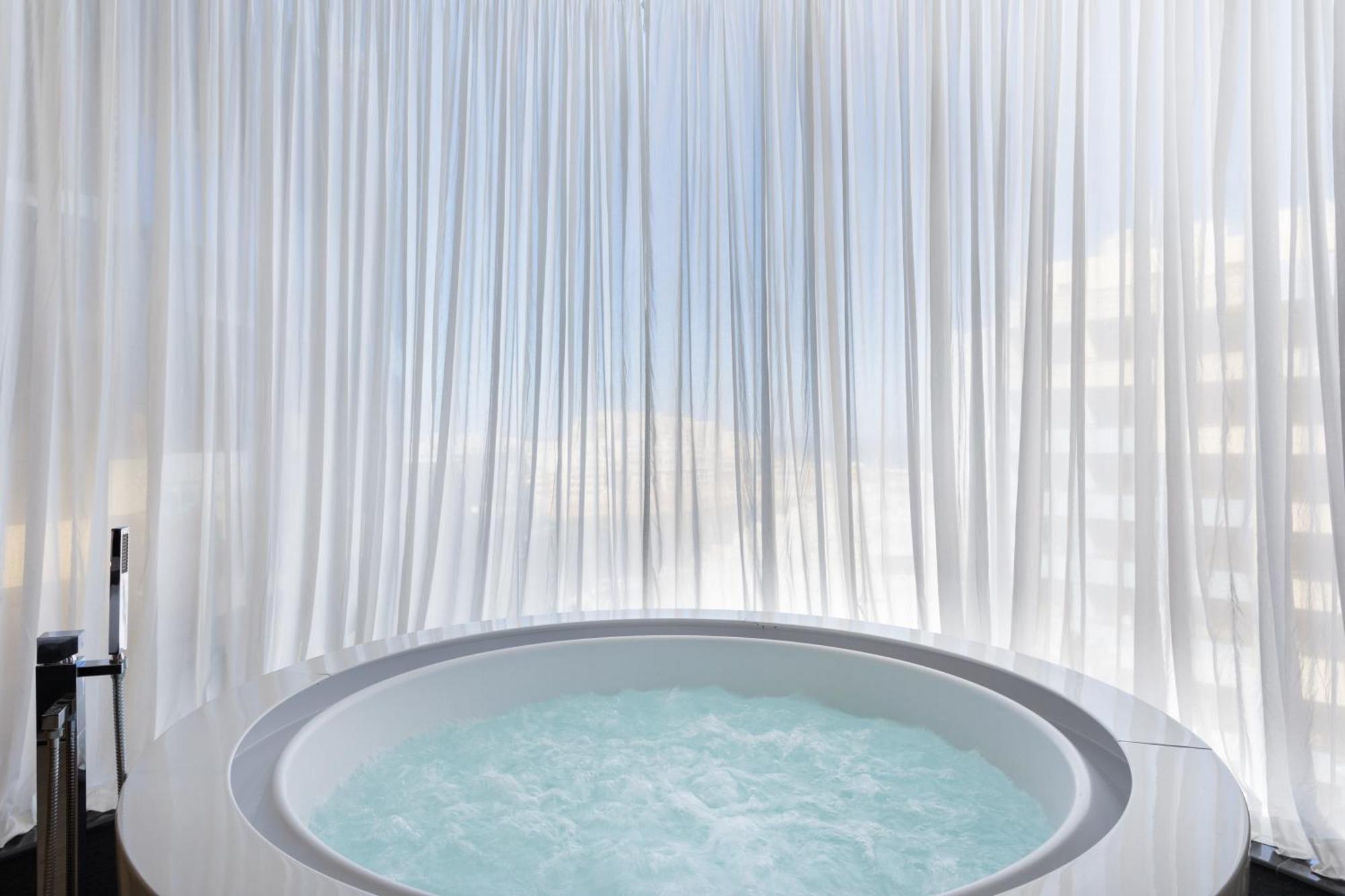 Suite Hot Tub