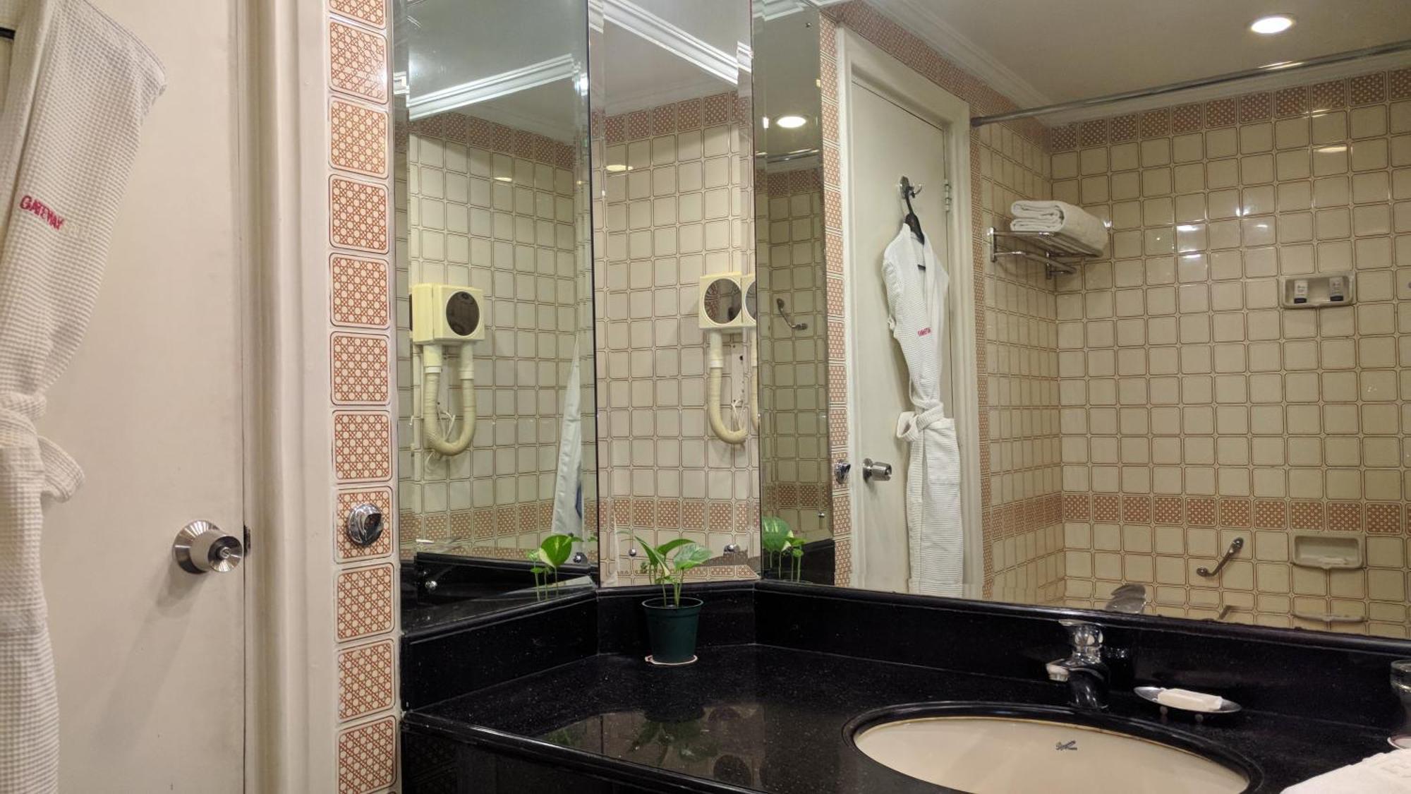 Excecutive Suite