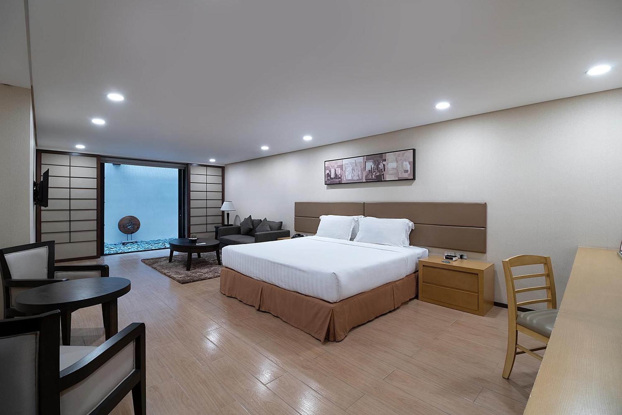 Executive Suite