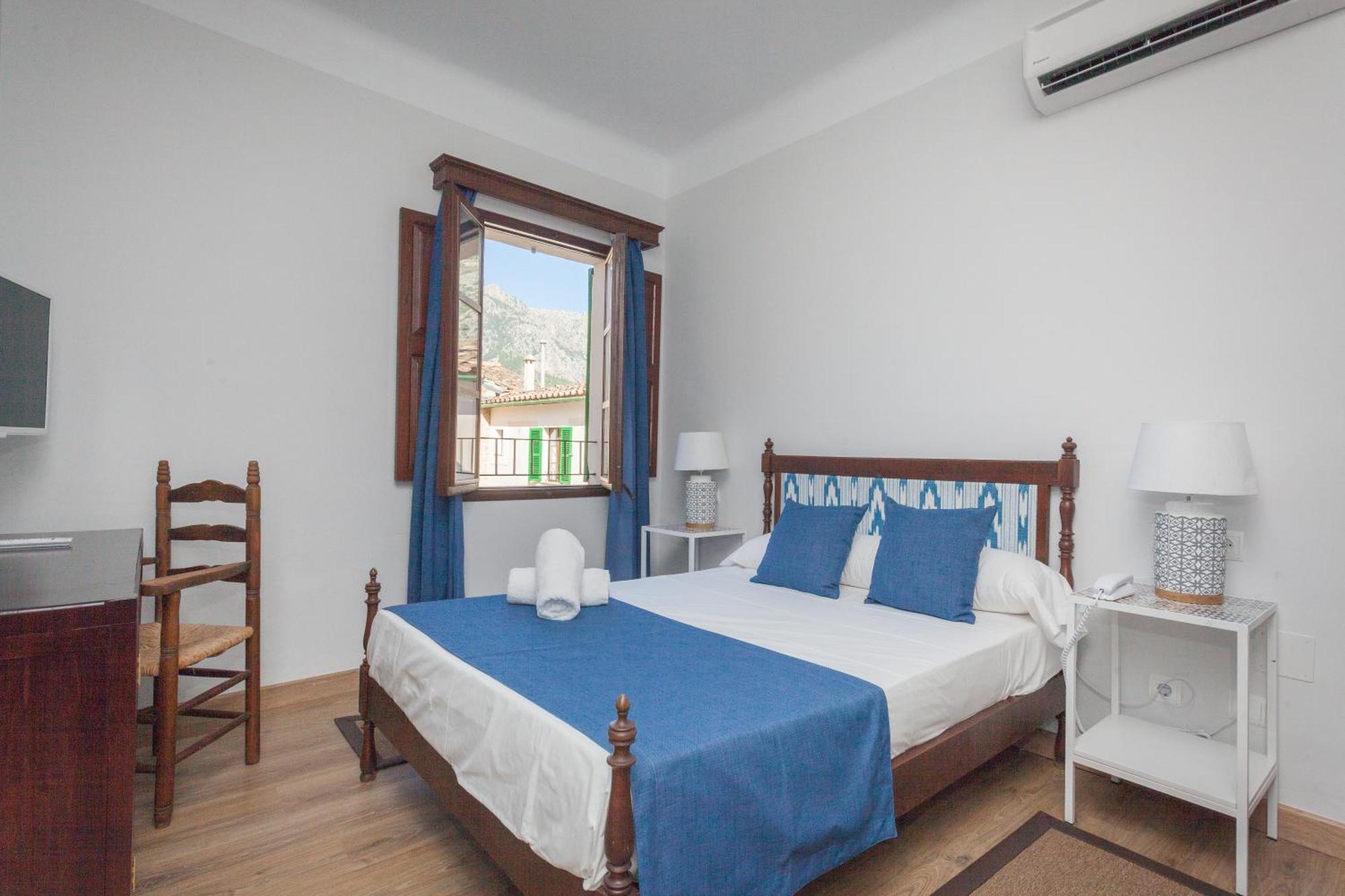 Double Room with Air-Conditioning,1280722732:JPEG