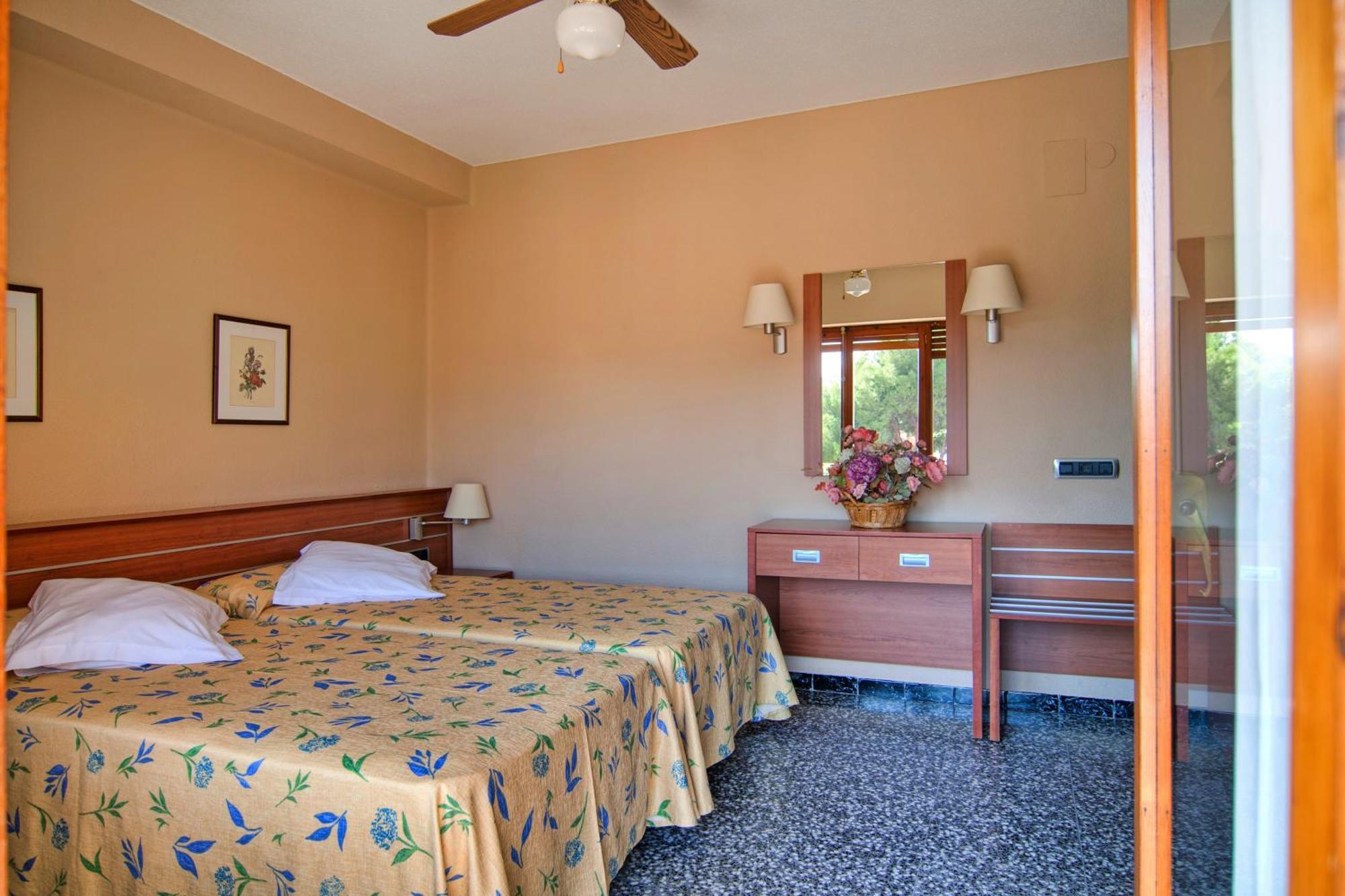 Double or Twin Room Extra Bed