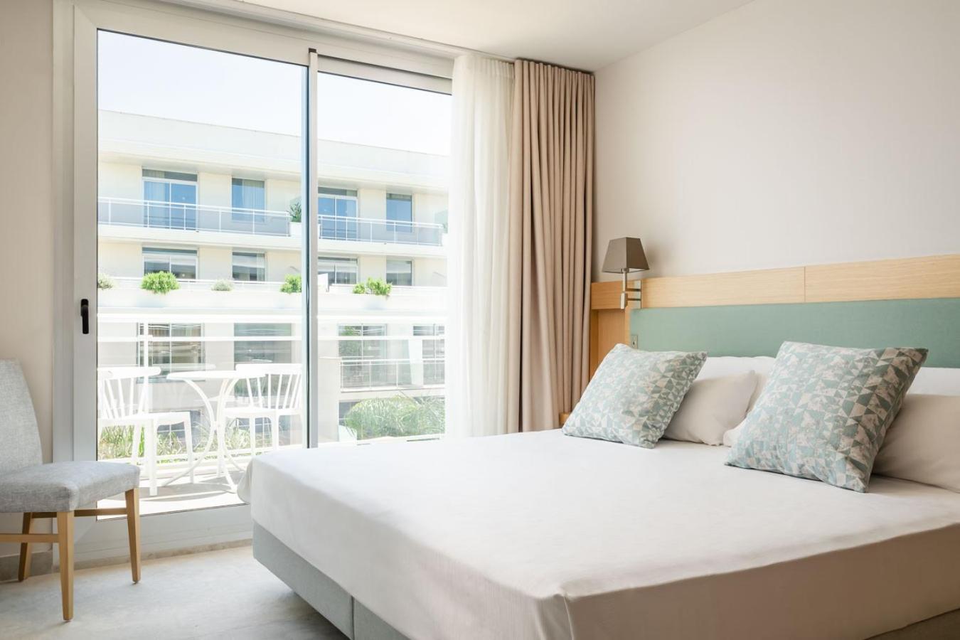 Chambre Familiale - Vue sur Mer (2 Adultes + 1 Enfant)