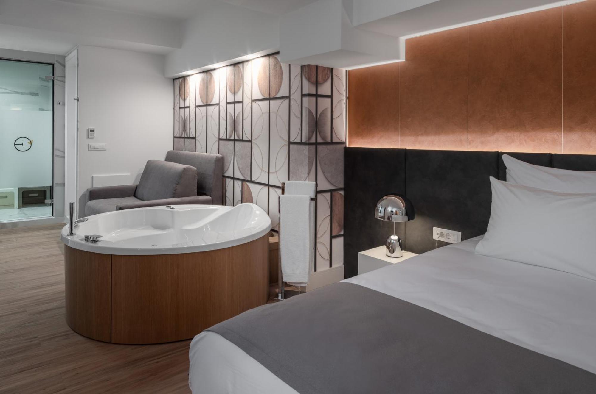 Suíte Júnior com Hammam (Banho Turco) e Banheira de Hidromassagem