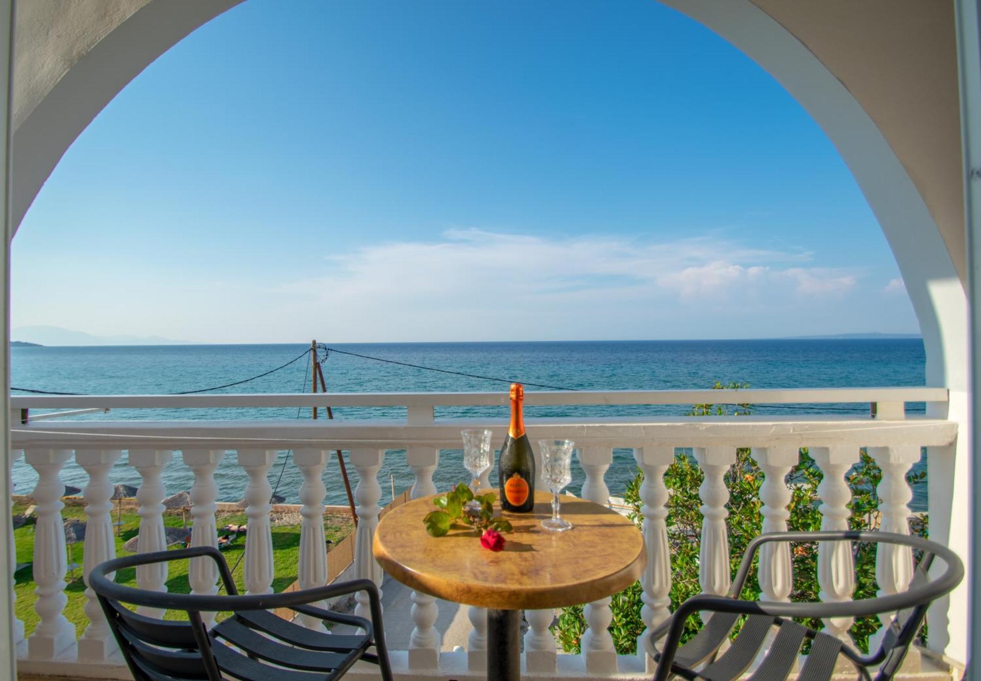 Standard double or twin studio sea view