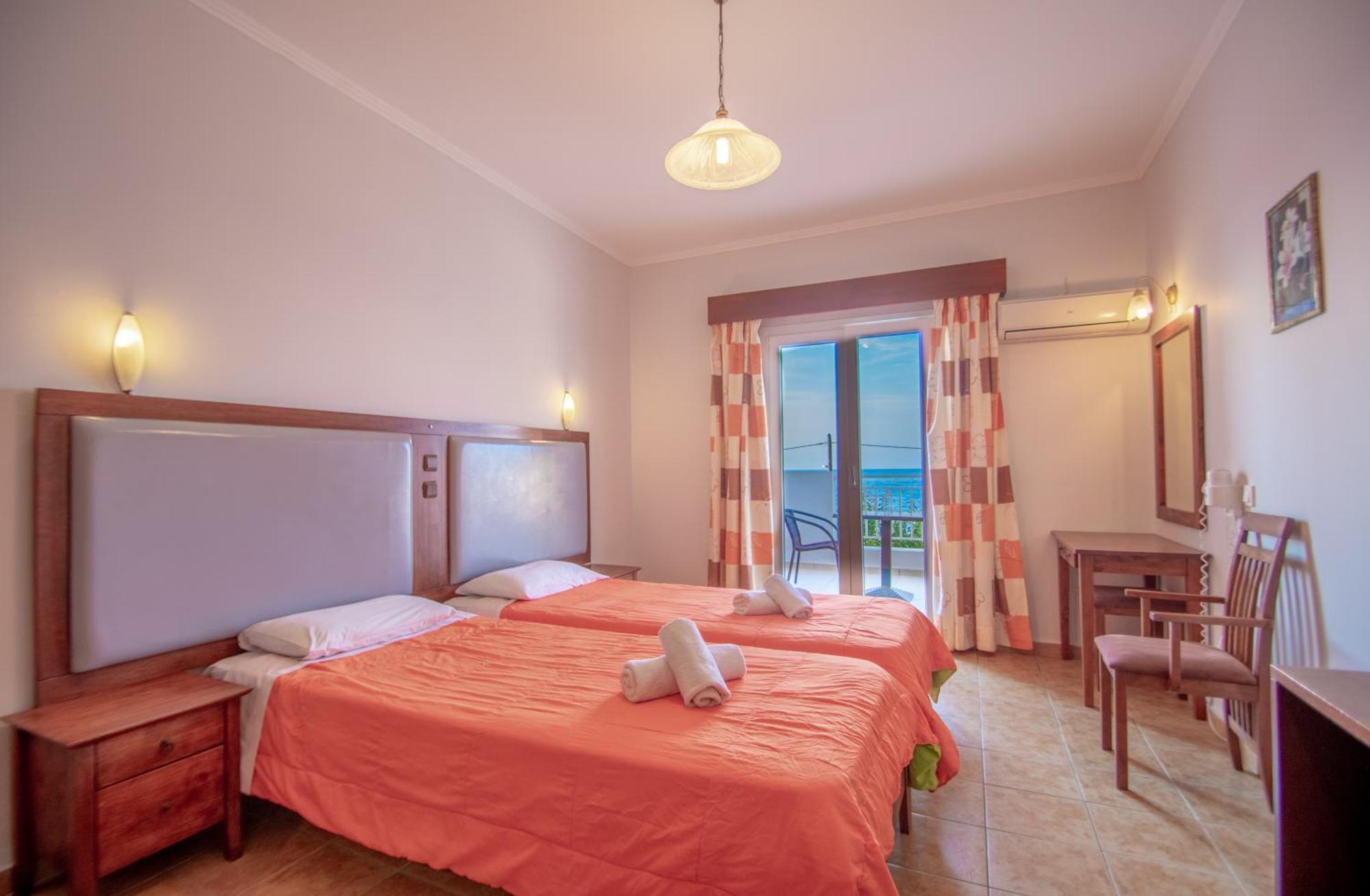 Standard double or twin room sea view