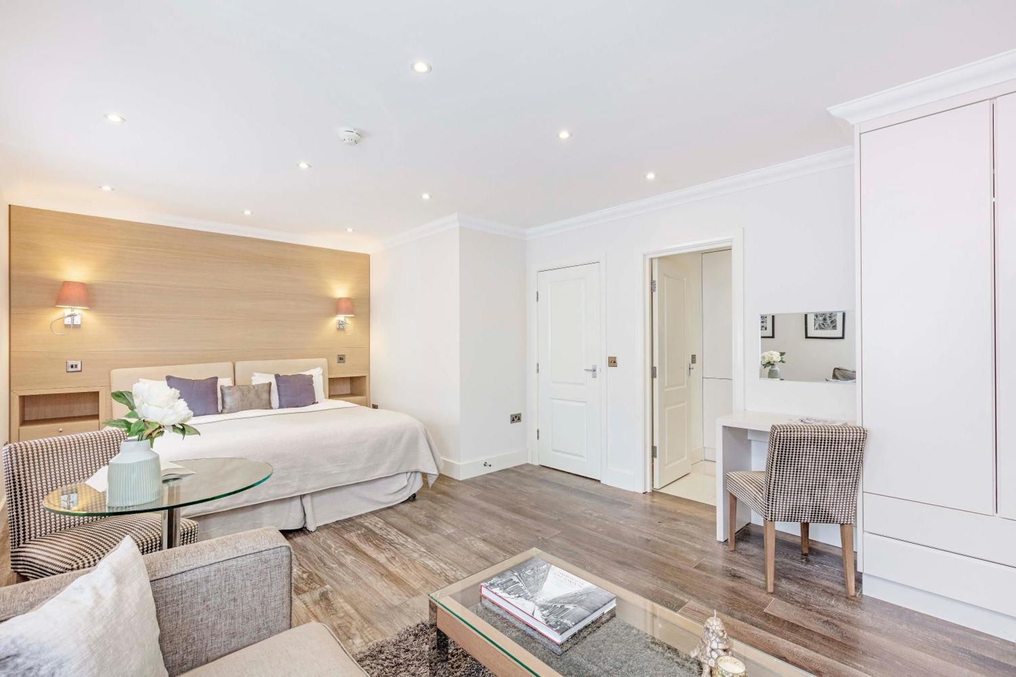Superior Studio Apartment