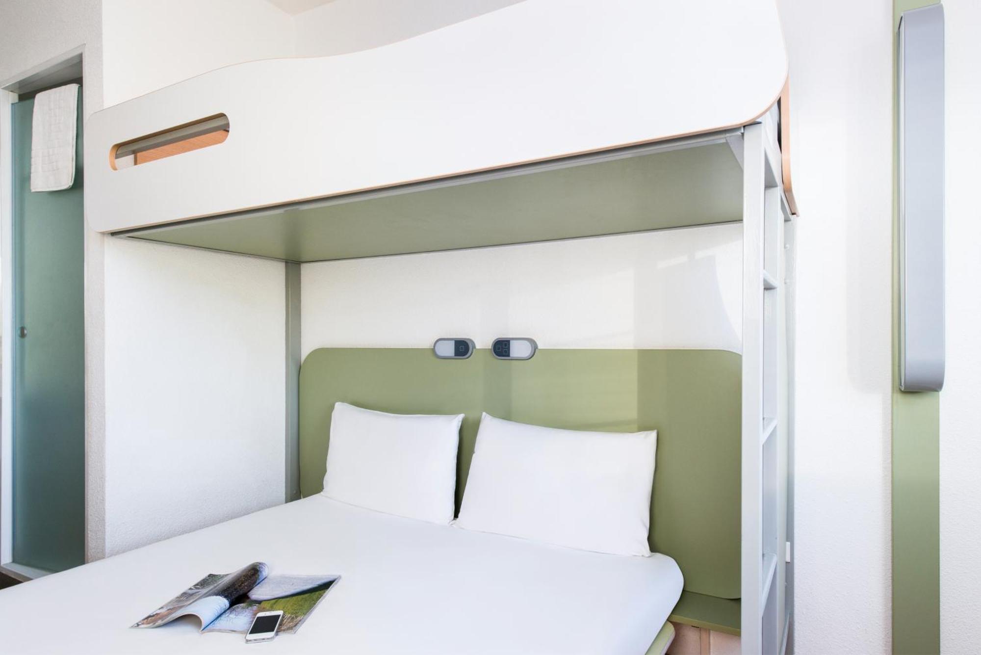 Triple Room with One Double Bed and One Bunk Bed,1679574496:JPEG