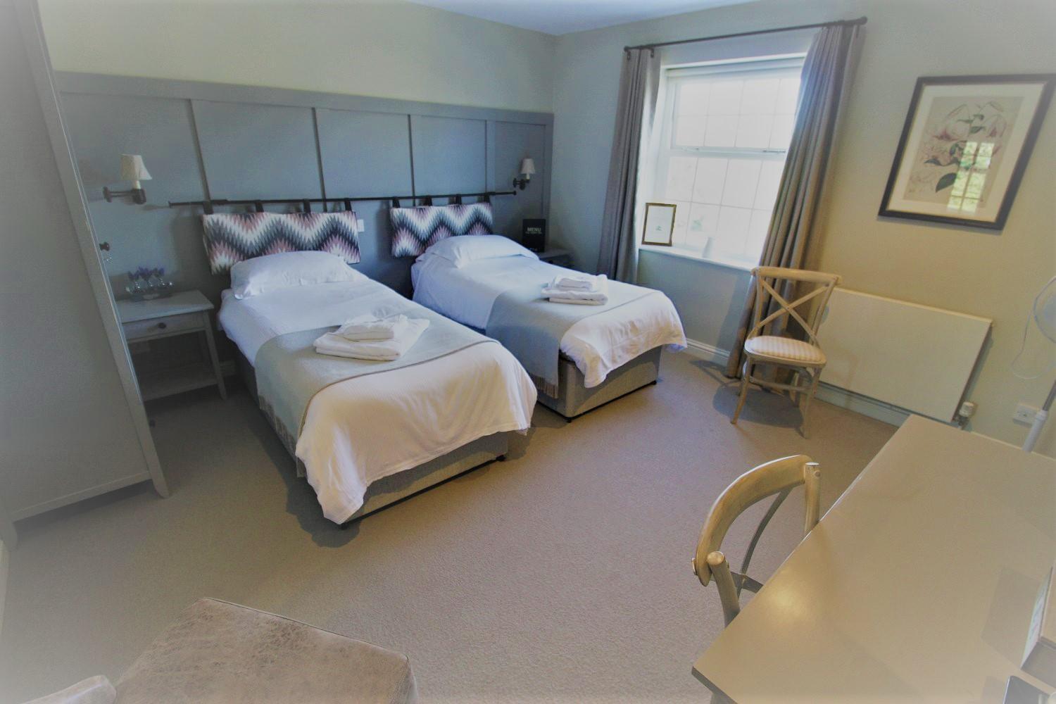 Twin Room with Private Bathroom