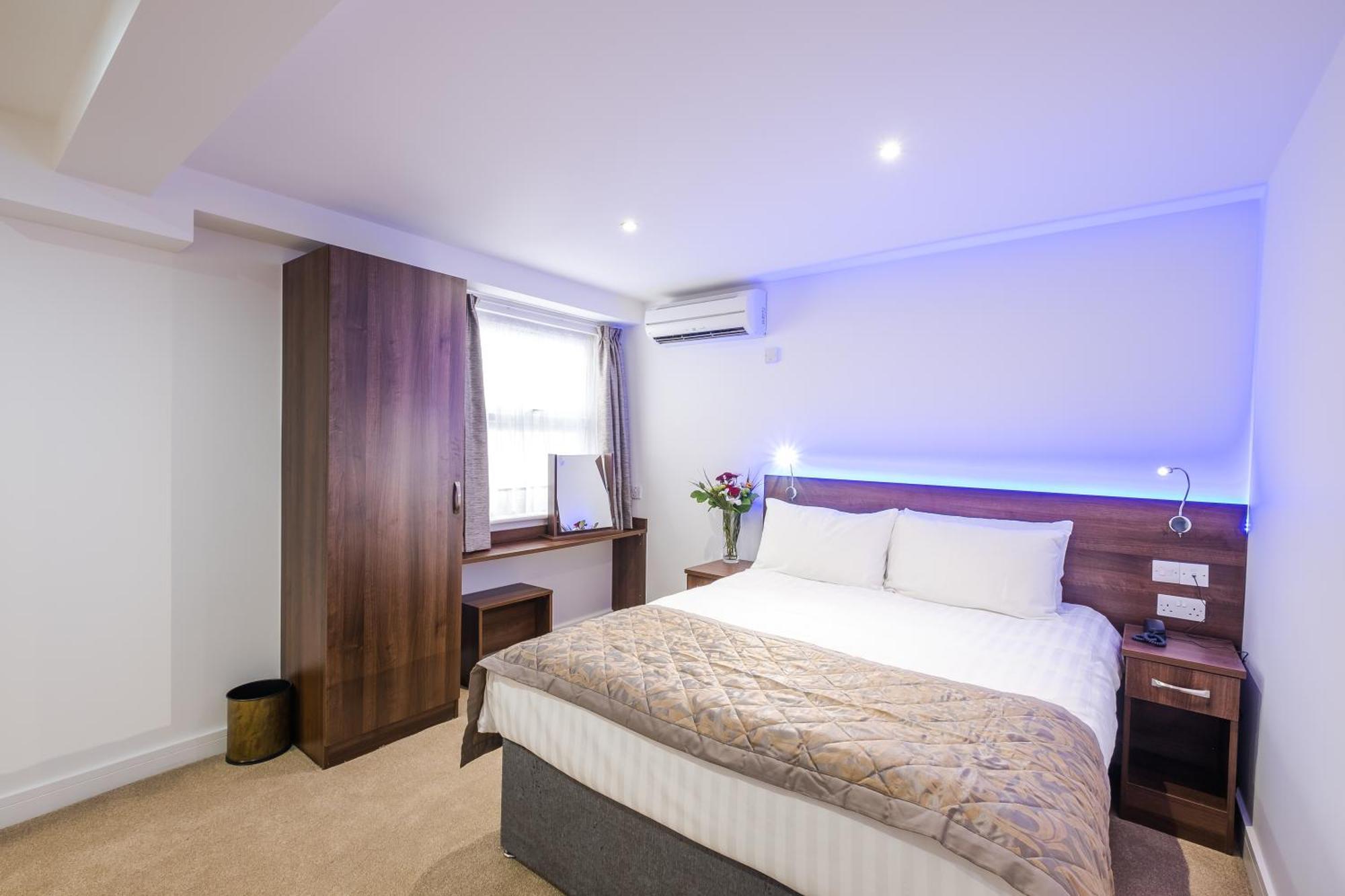 Double Room Shower