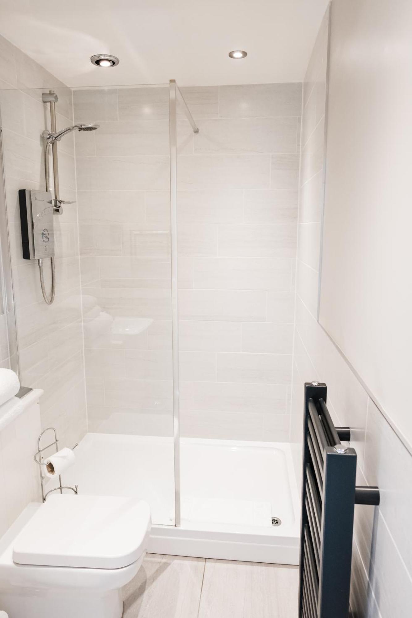 Double Room Private Bathroom