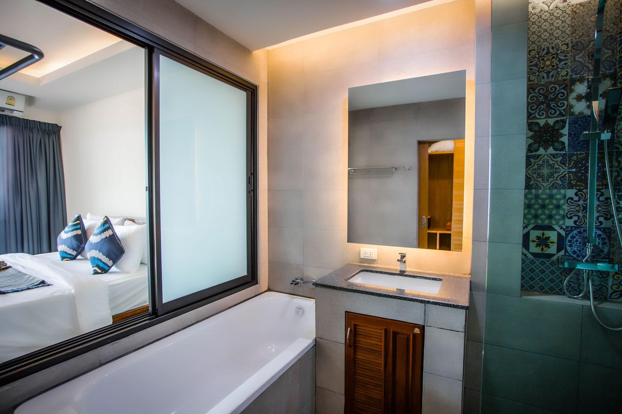 Deluxe Double or Twin Room Sea View
