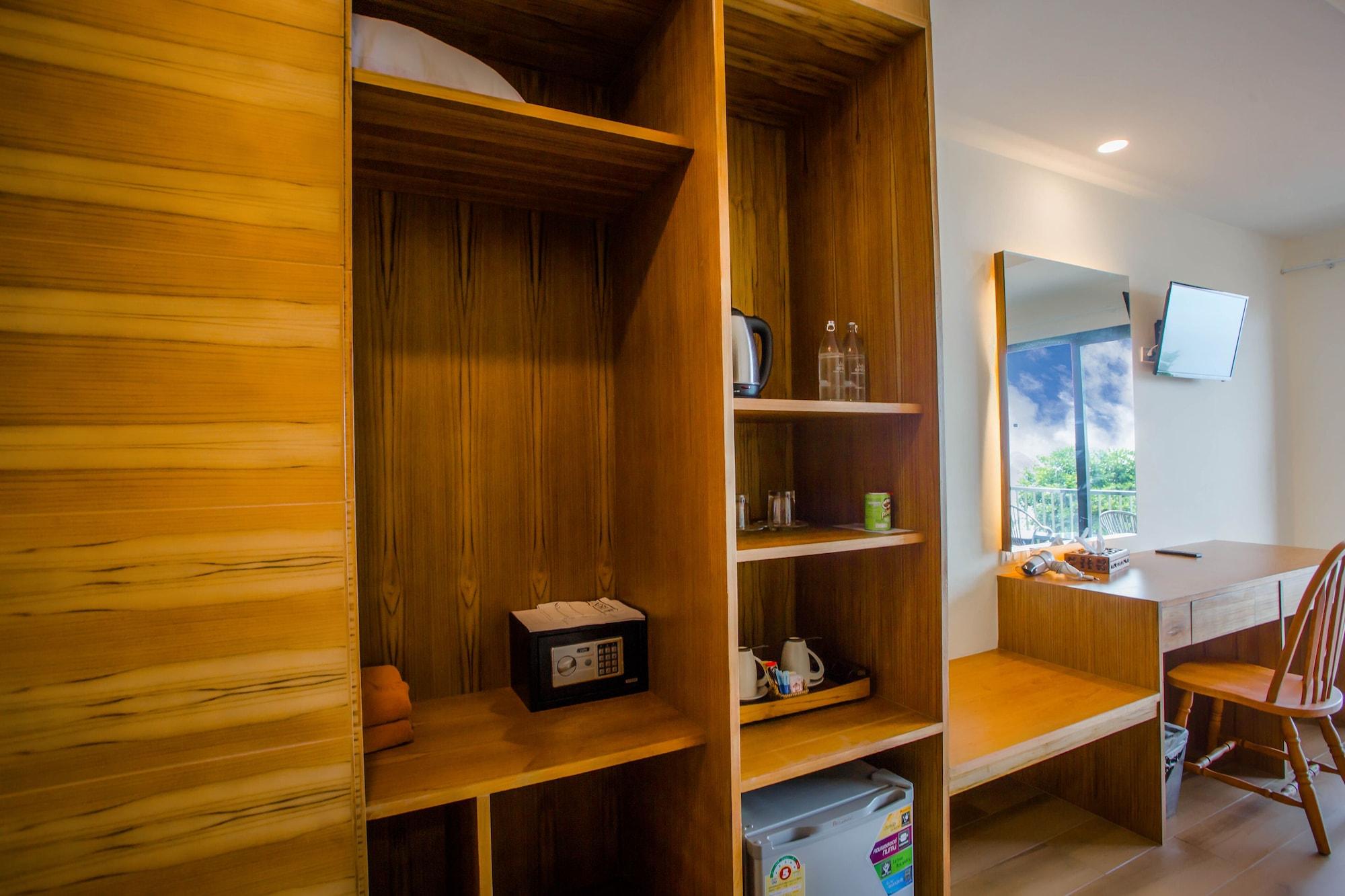 Deluxe Double or Twin Room Sea View