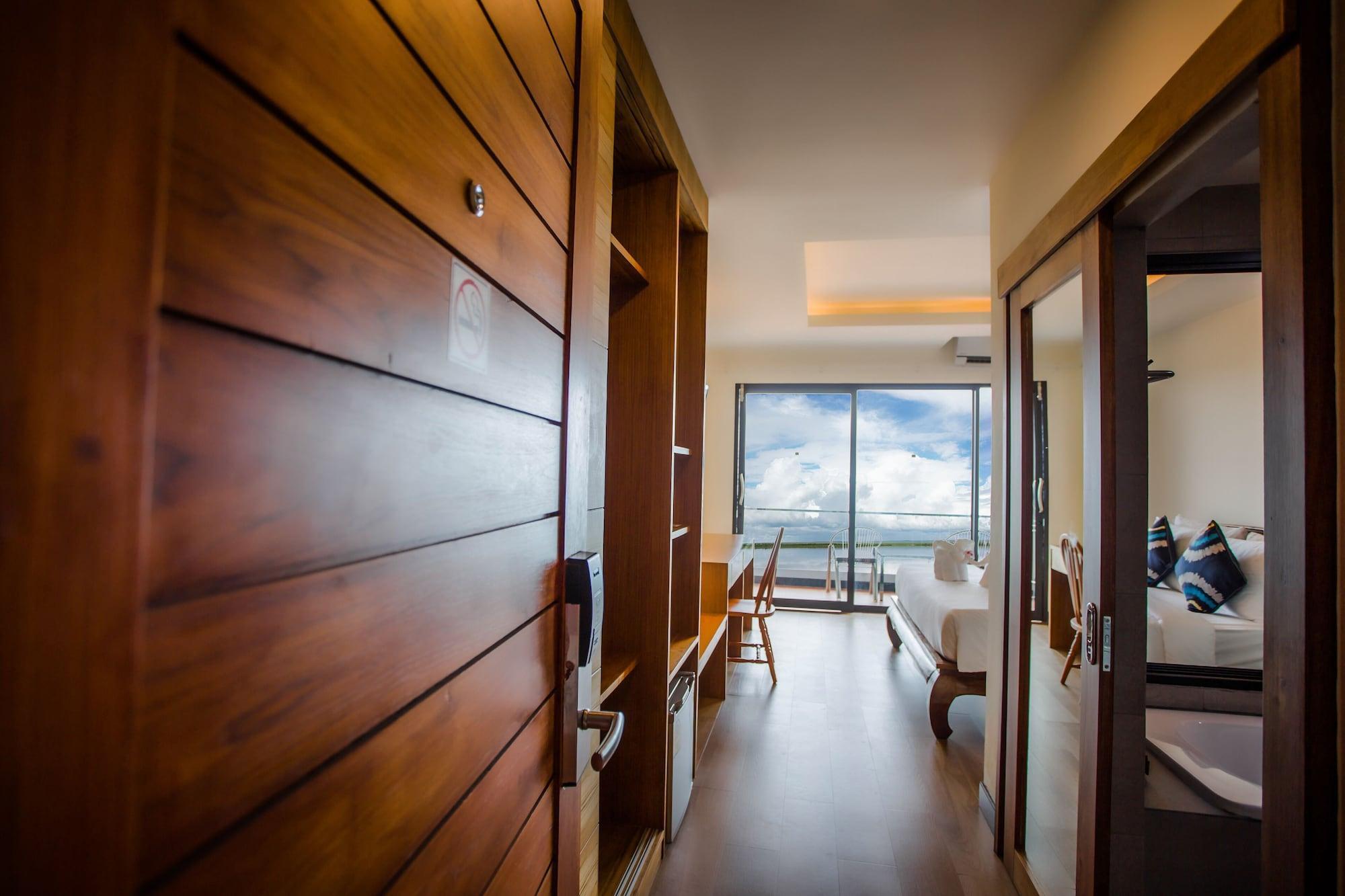 Deluxe Double or Twin Room Sea View