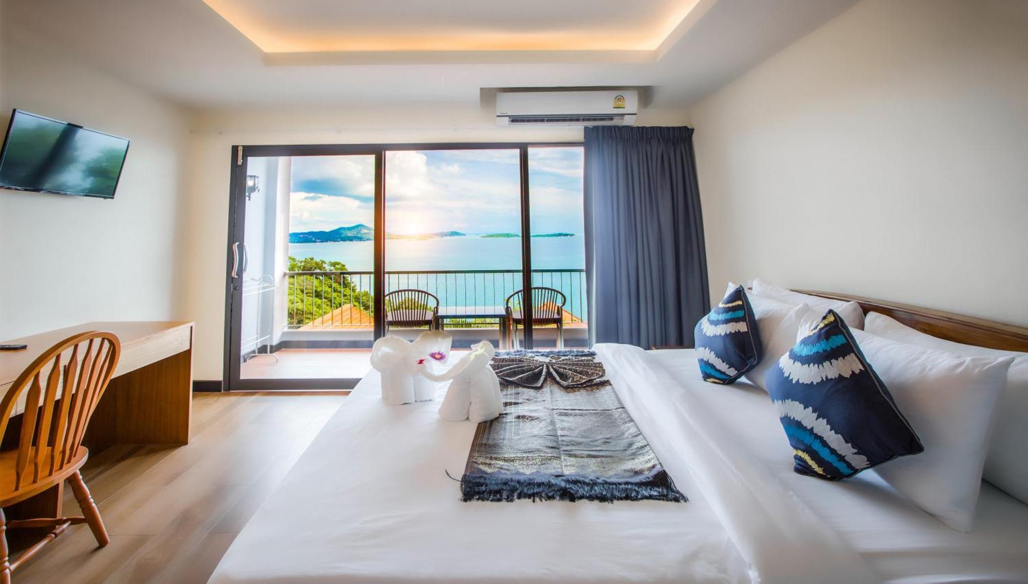 Deluxe Double or Twin Room Sea View