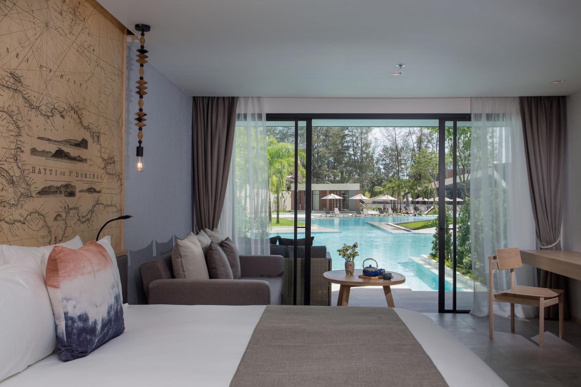 Deluxe Double Room Pool Access
