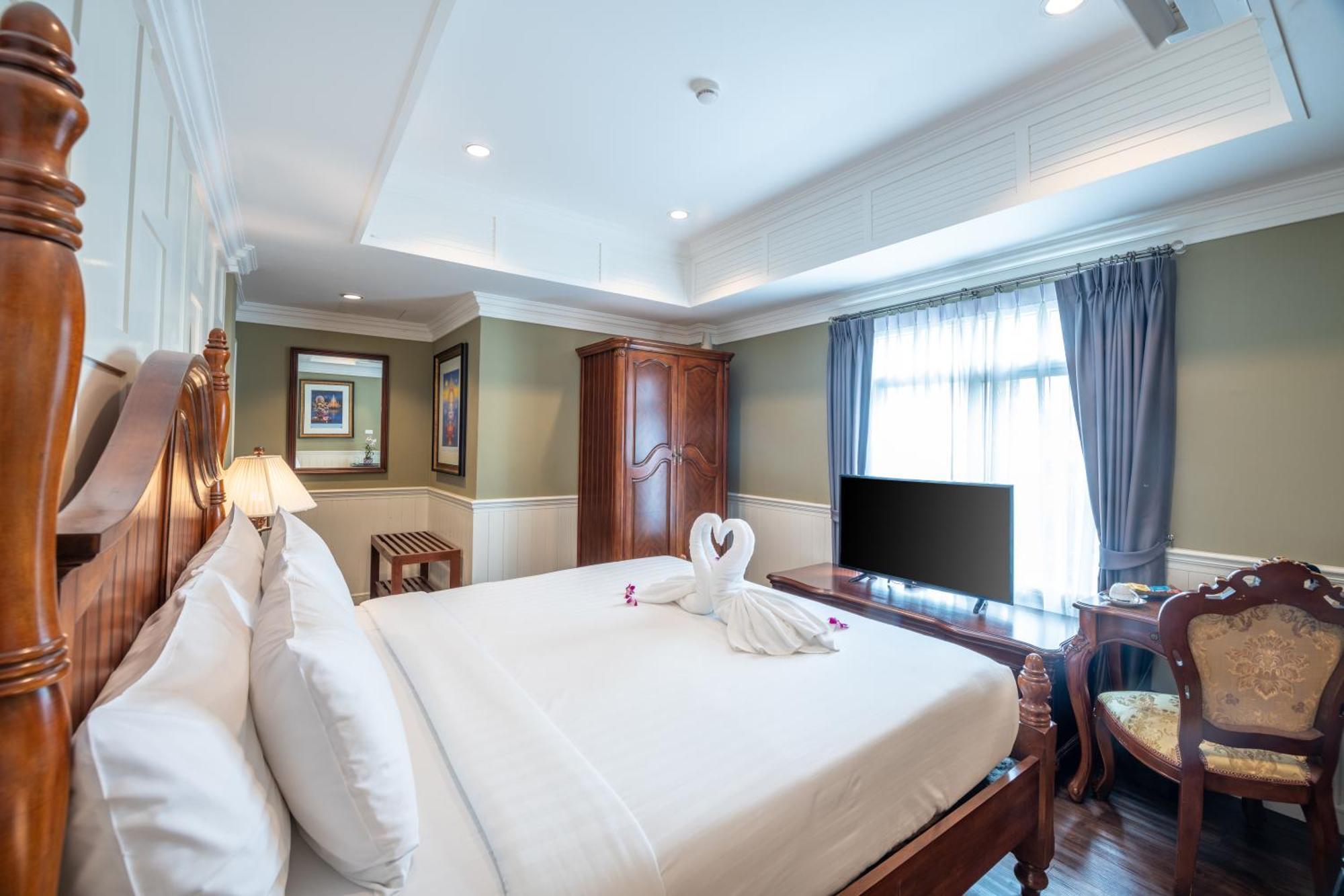 Junior Room