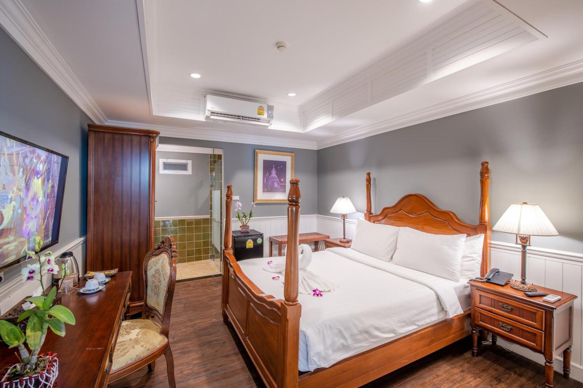 Deluxe Double or Twin Room No Window