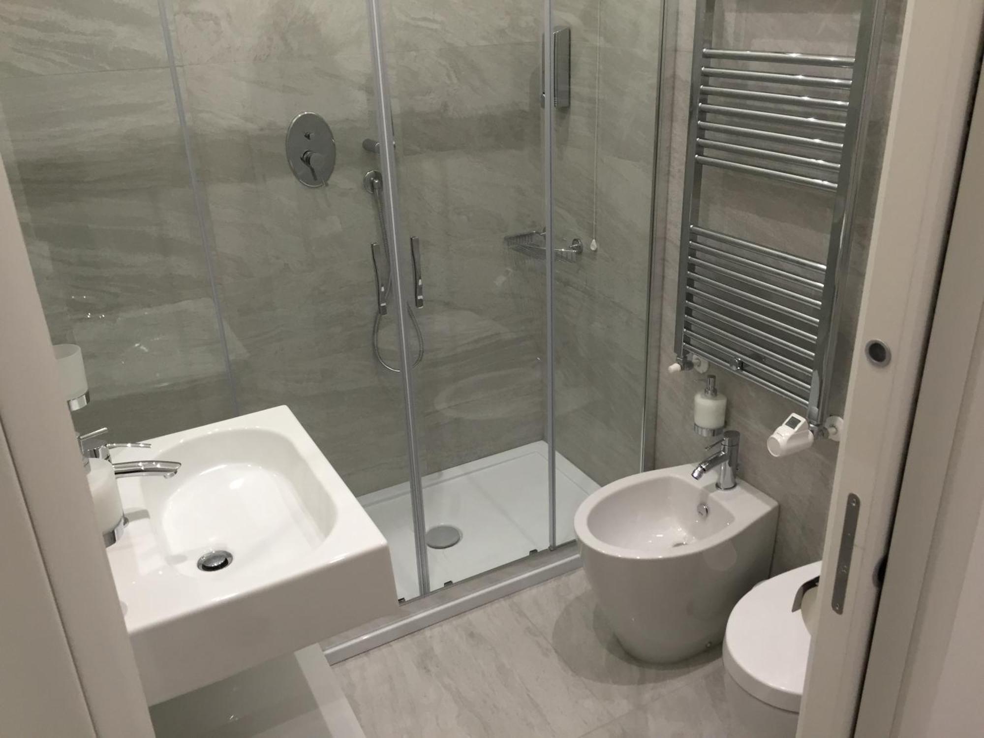 Double Room Private Bathroom