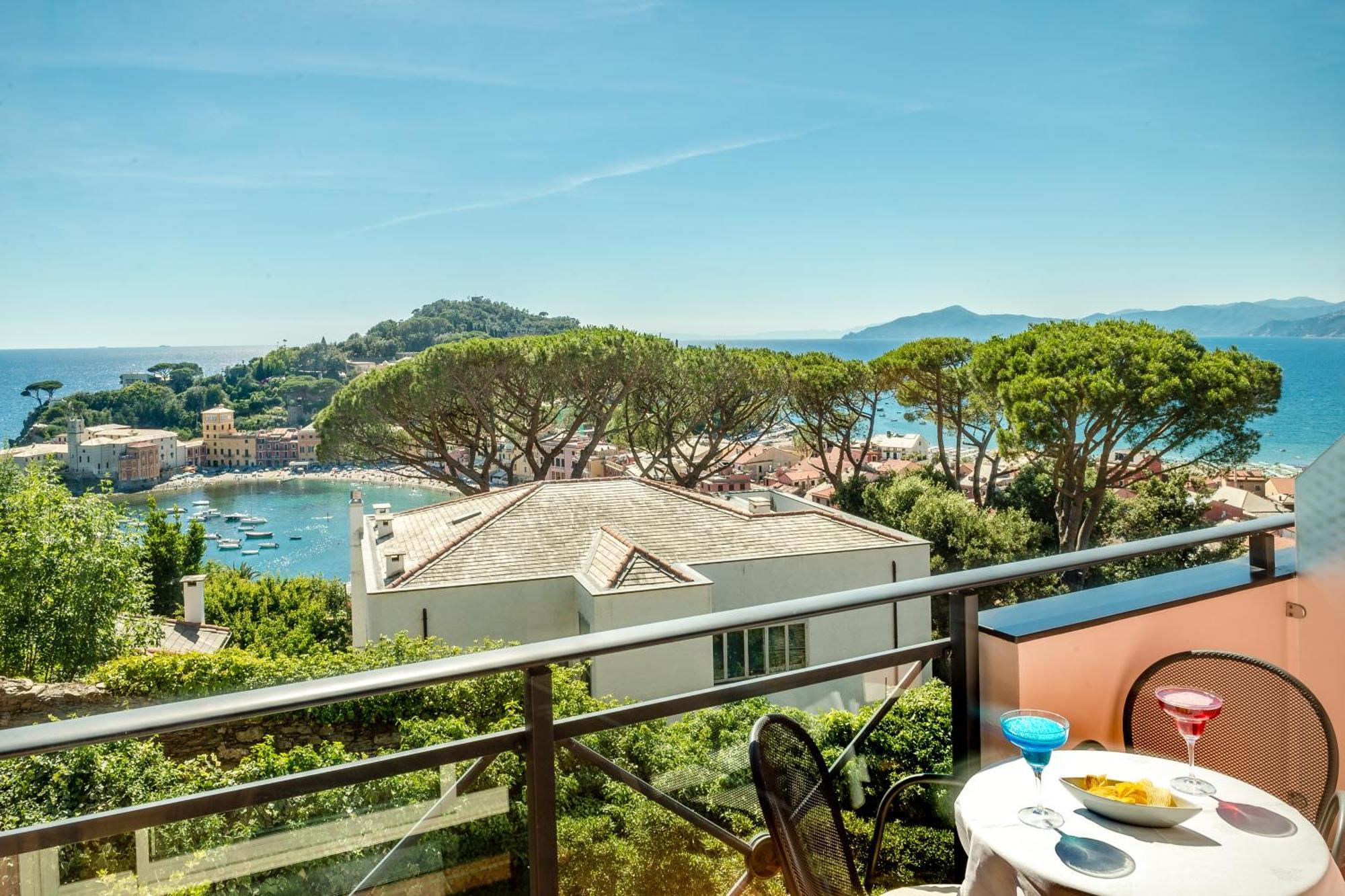 Chambre Double ou Lits Jumeaux Supérieure avec Balcon - Vue sur Mer