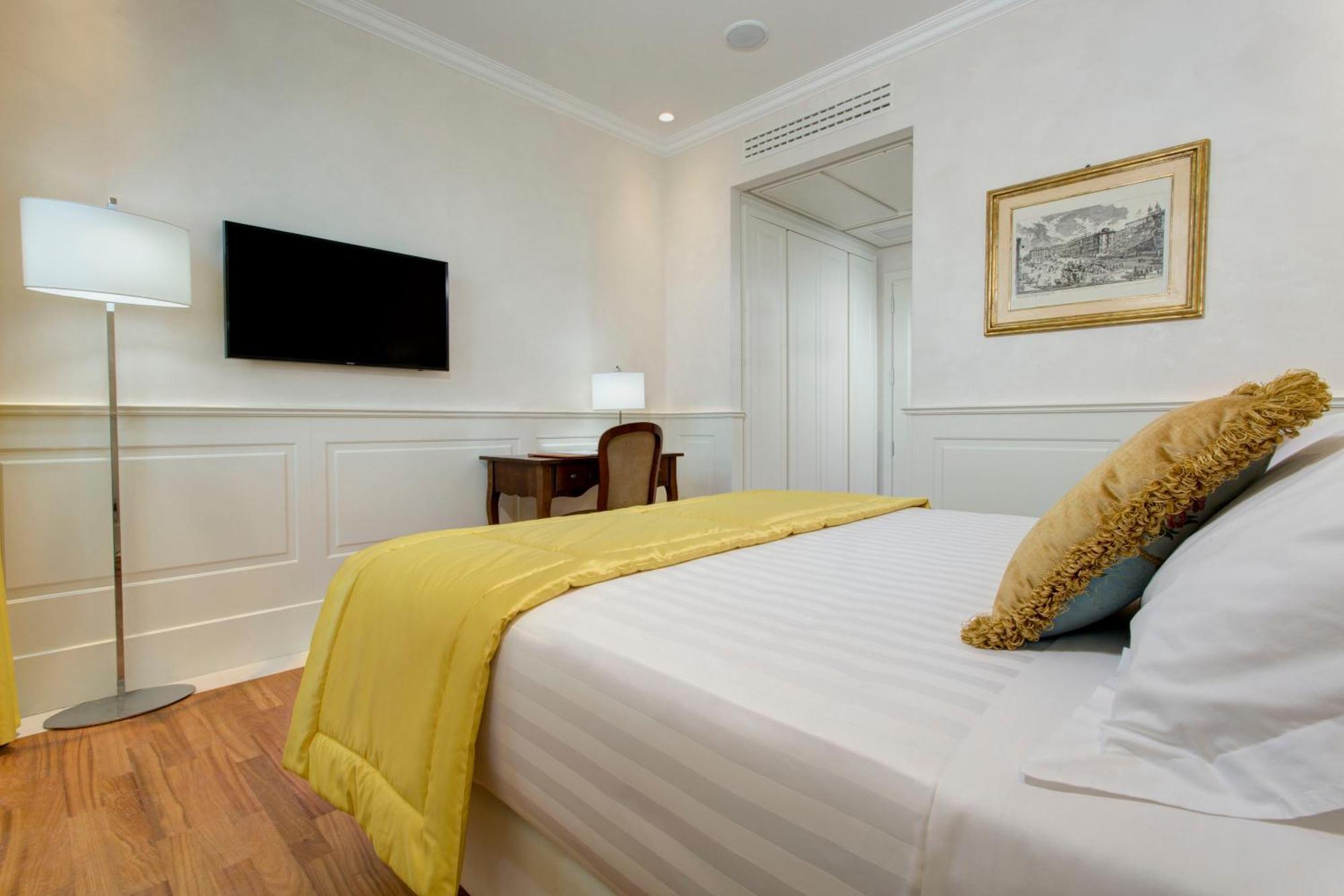 Classic Double Room