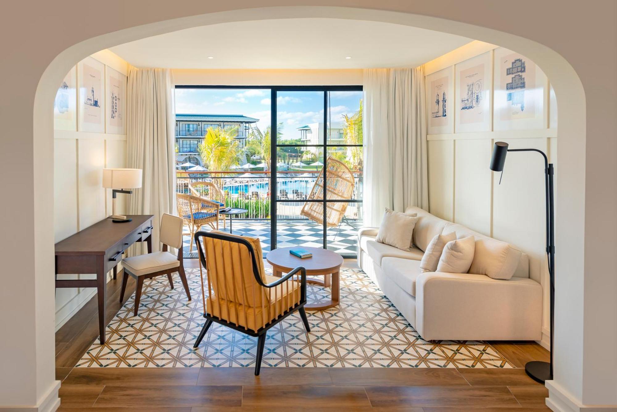 Suite Junior Privilege con vistas a la piscina