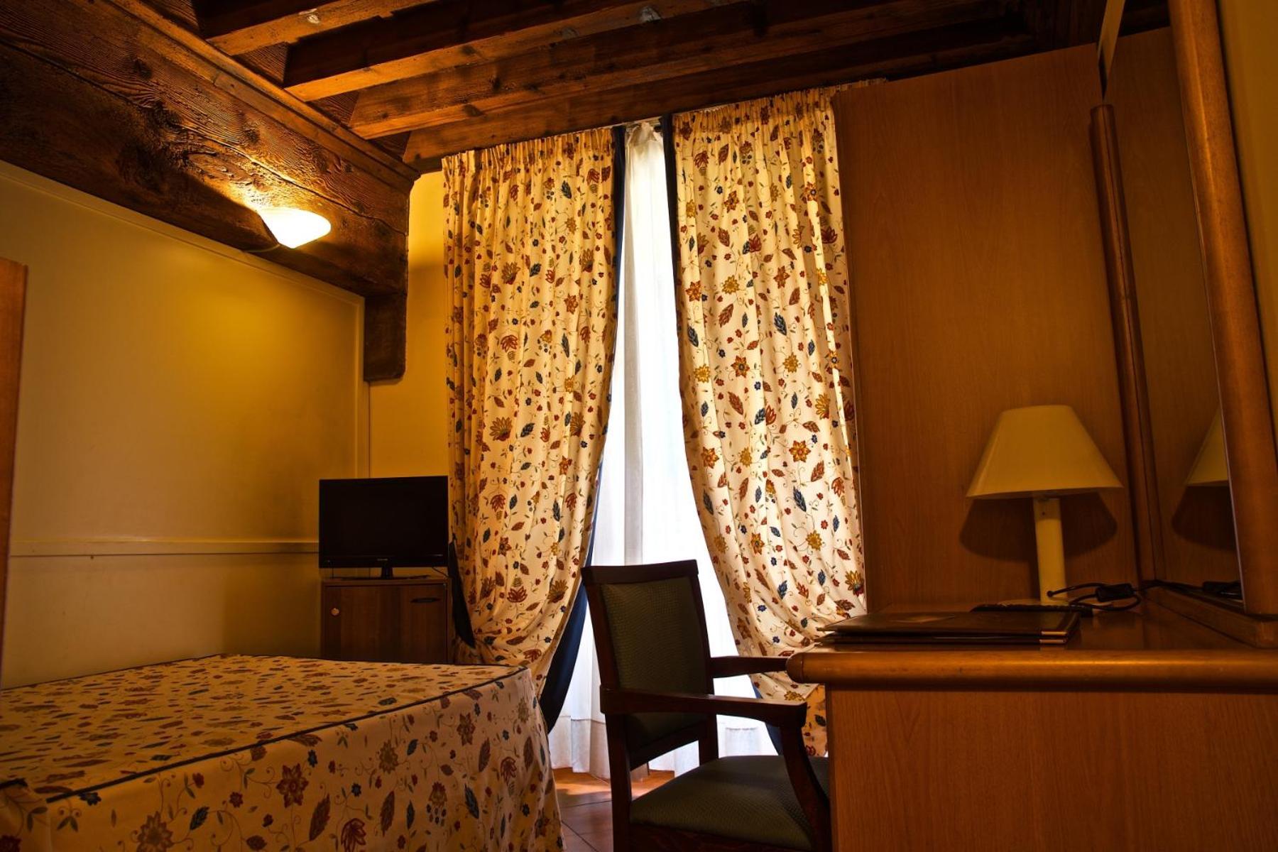 Comfort Single Room