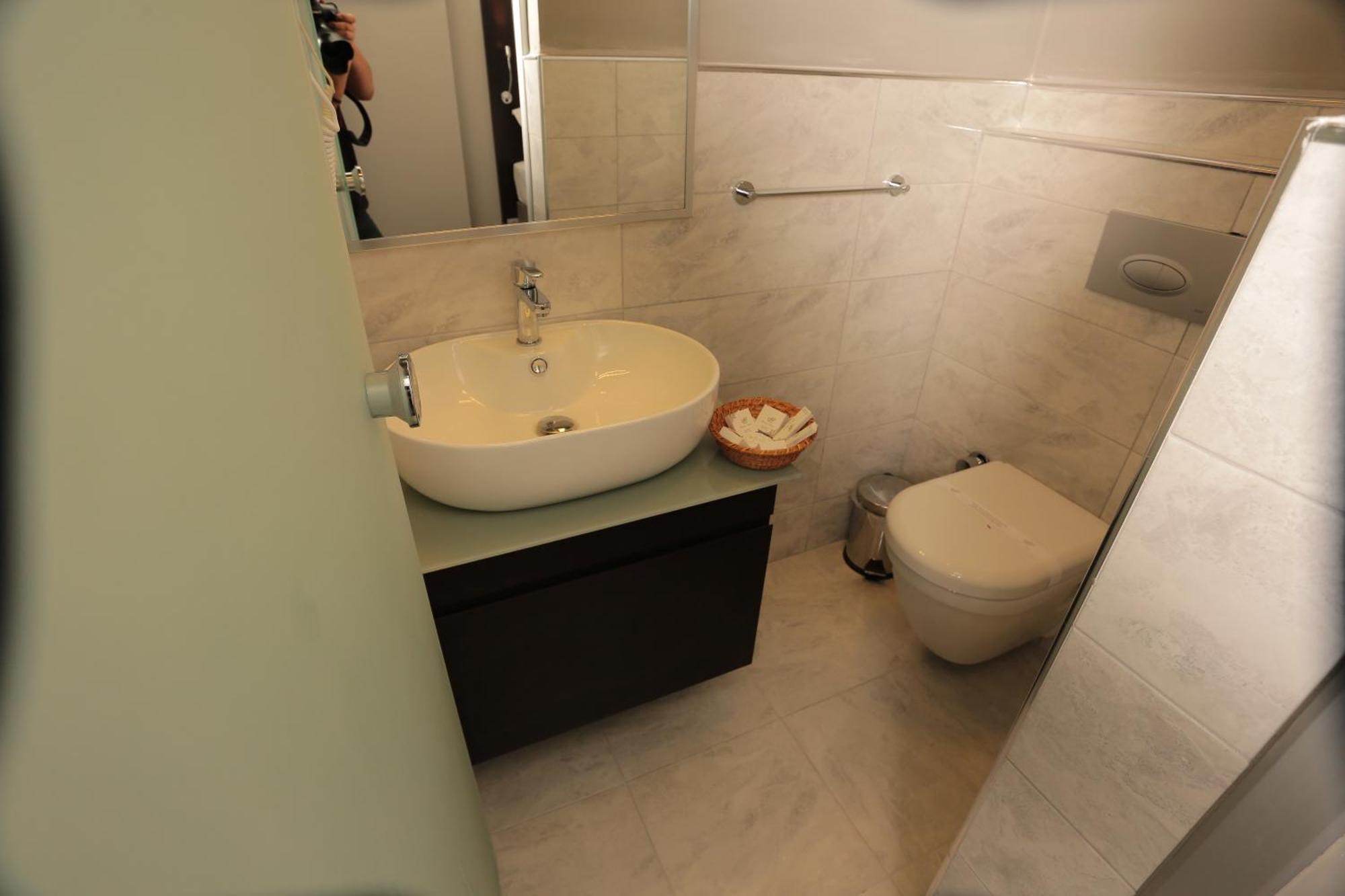 Deluxe Single Room