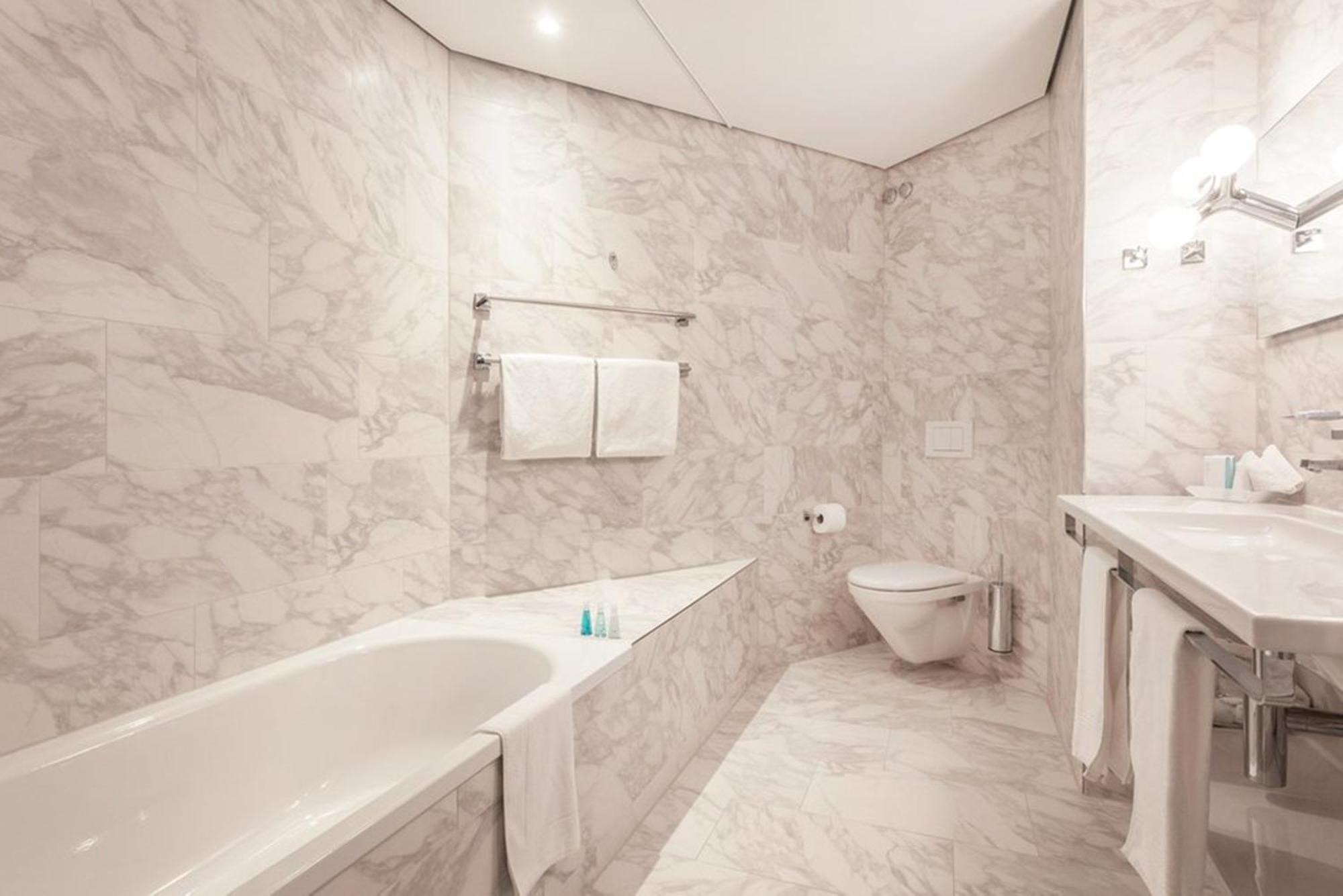 Executive One-Bedroom Suite