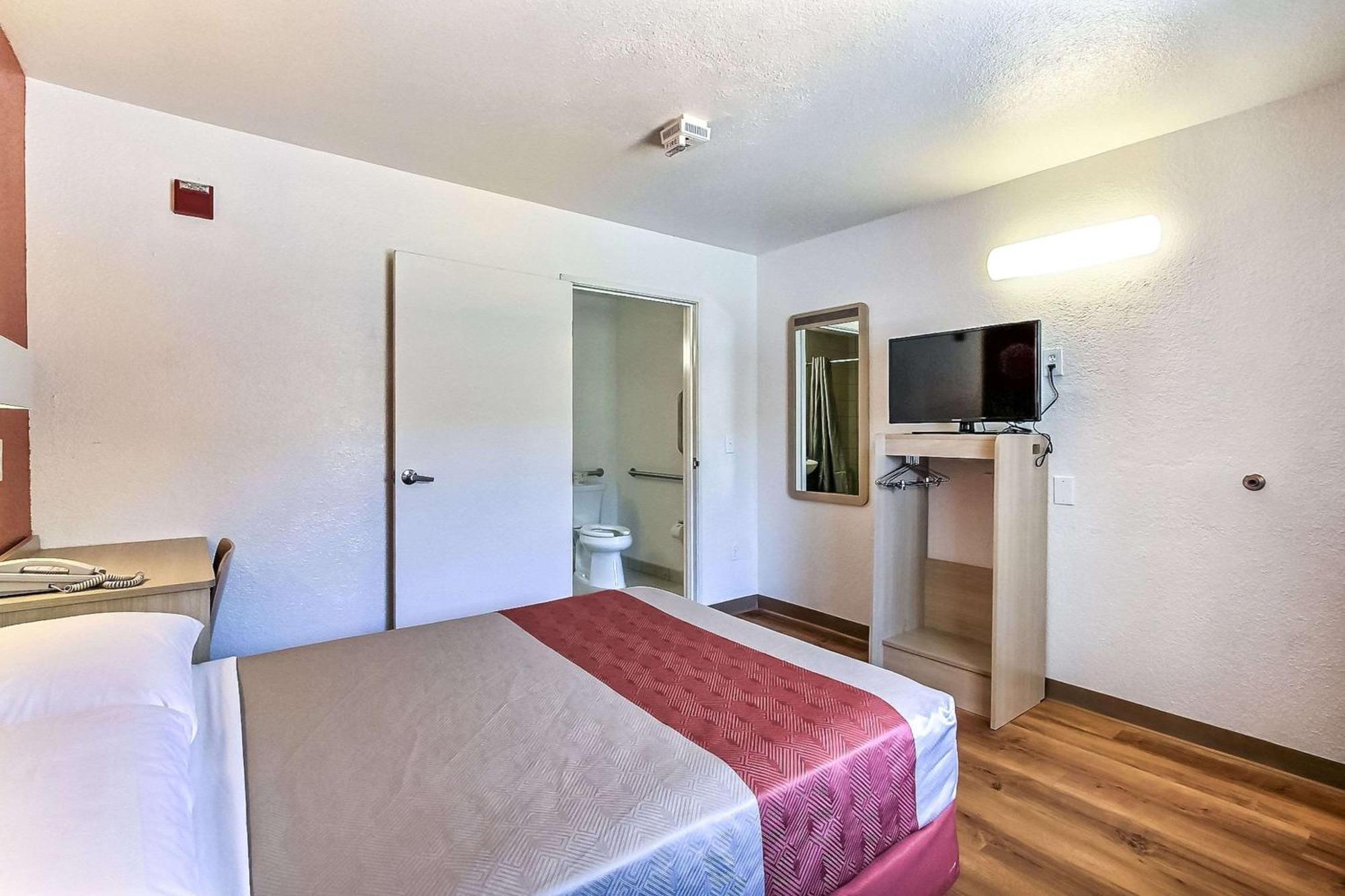Queen Room Disability Access