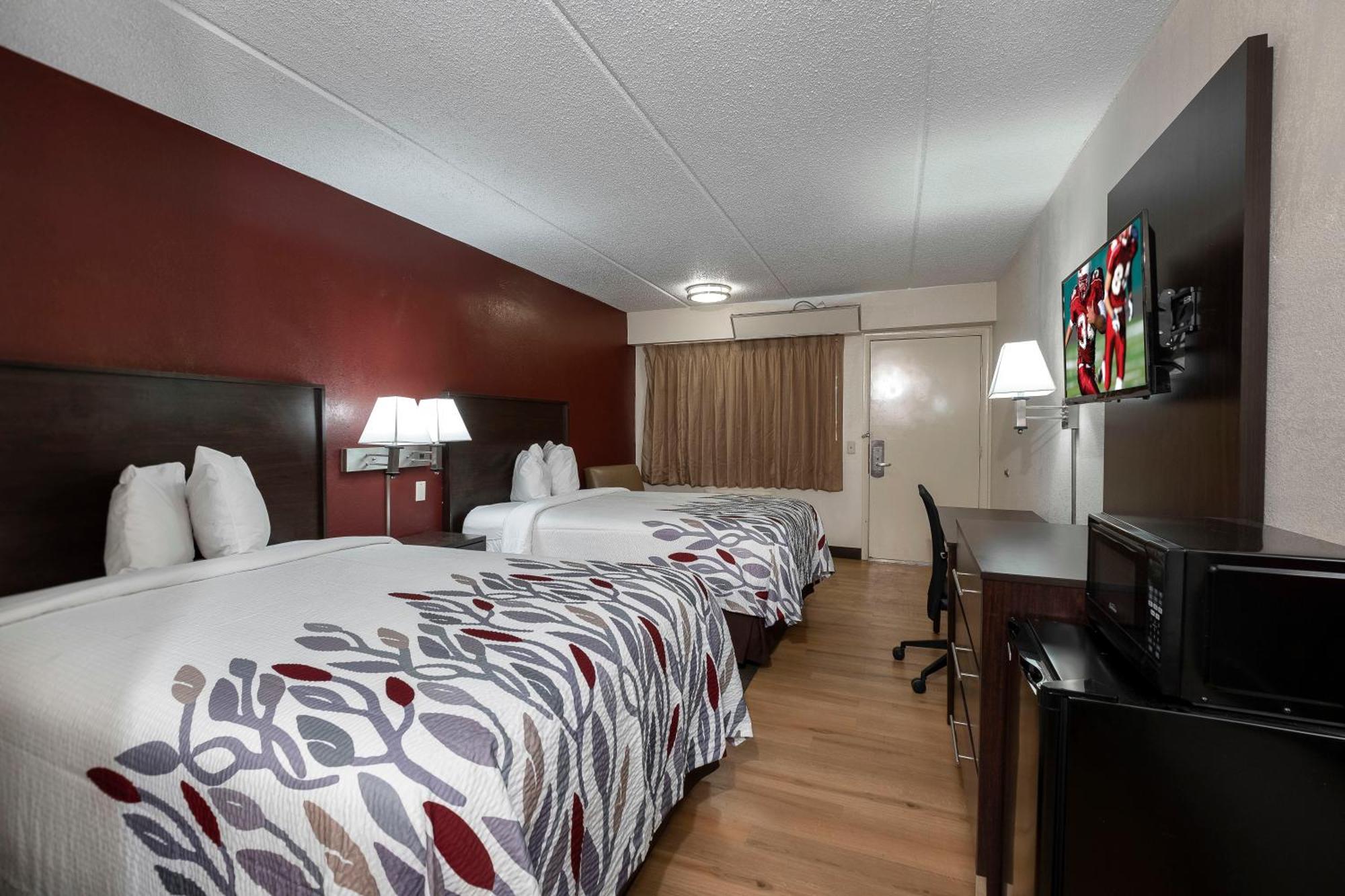 Deluxe Zimmer mit 2 Doppelbetten – Nichtraucher