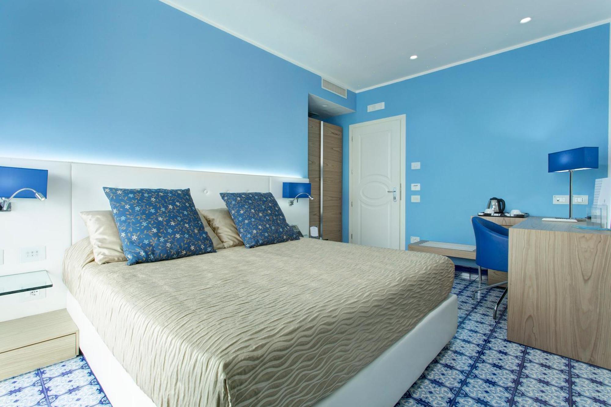 Superior Room Partial Sea View