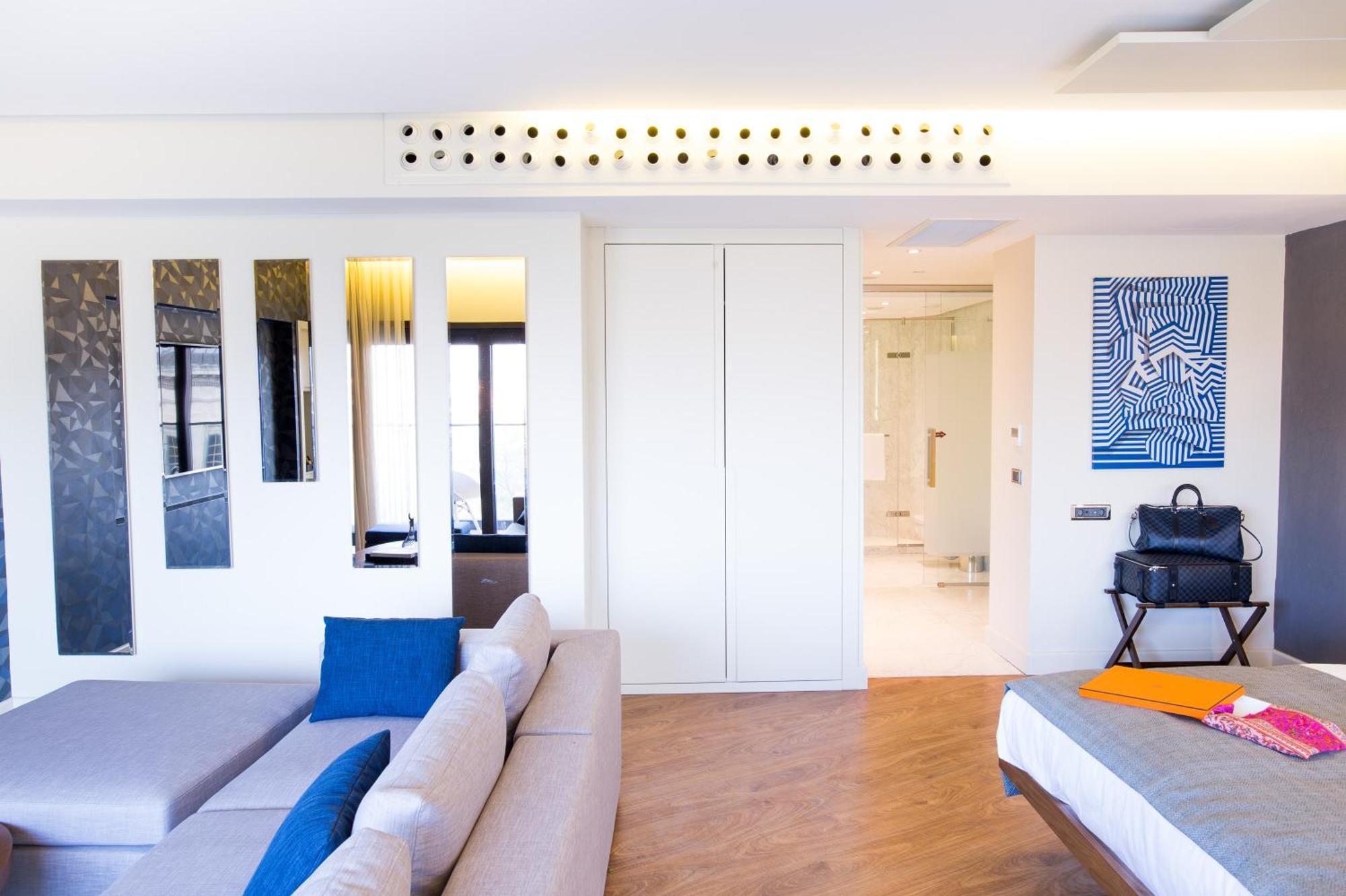 Penthouse Suite,1218745102:JPEG
