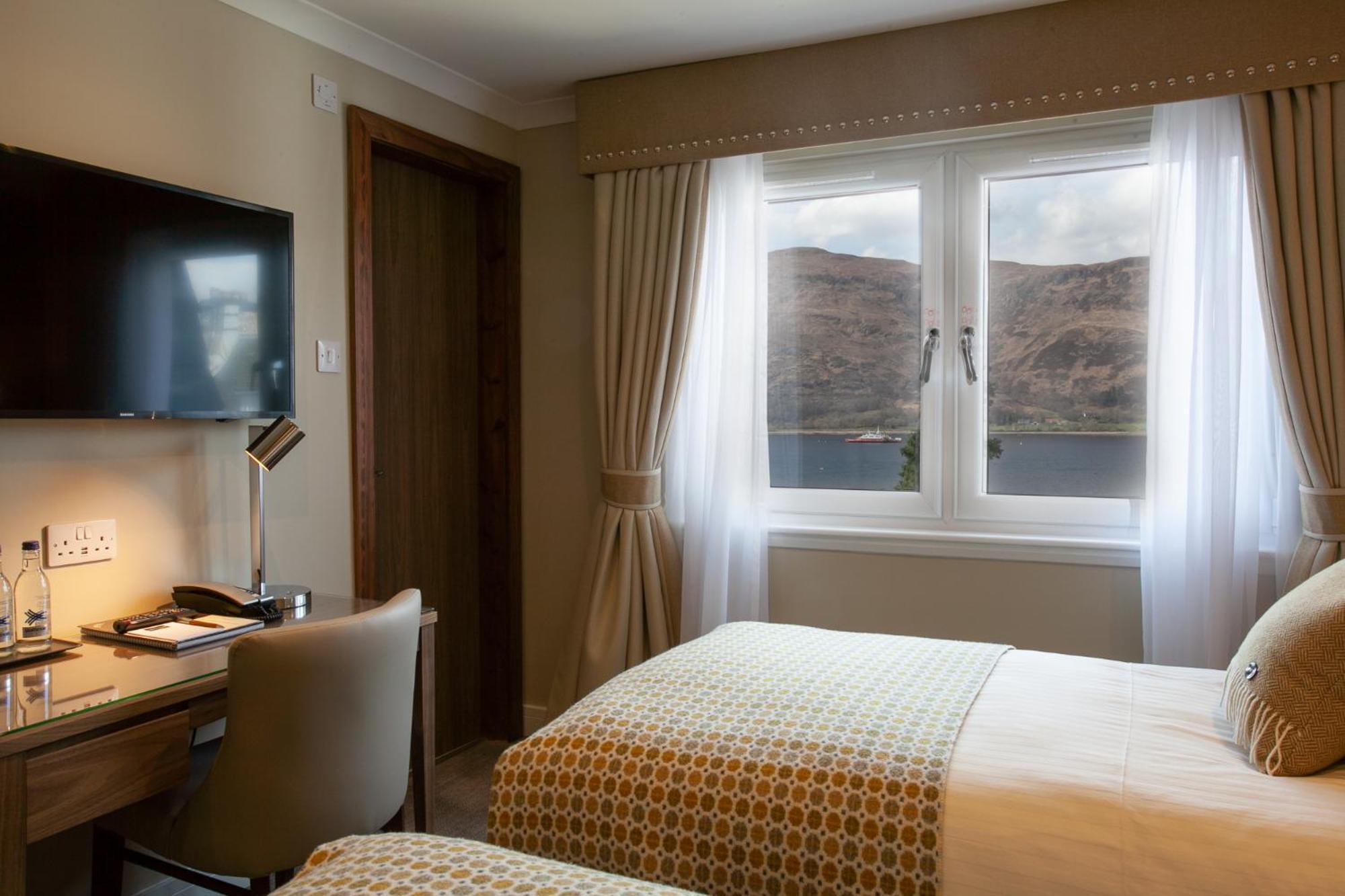 Loch View Twin Room