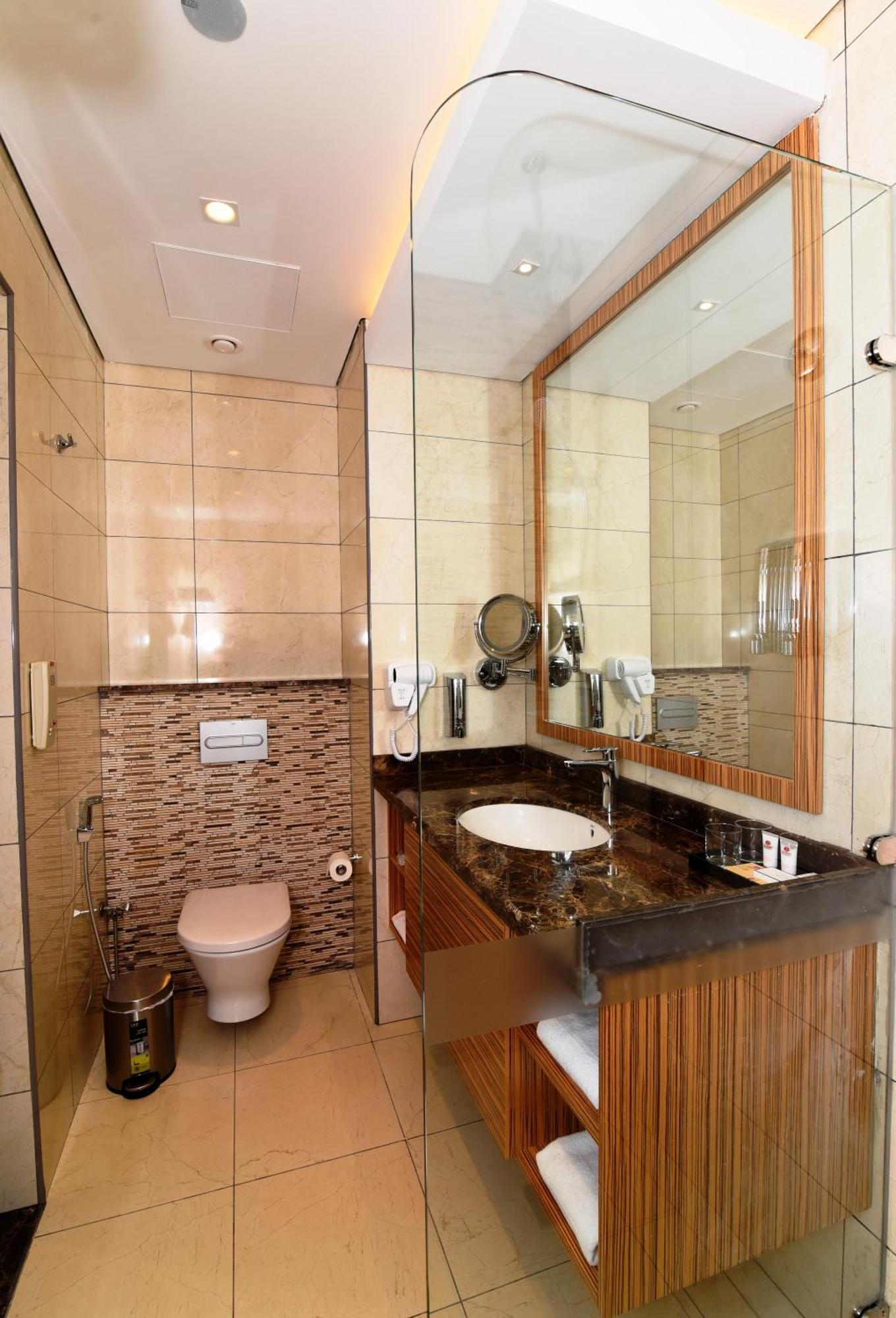 Standard King Room