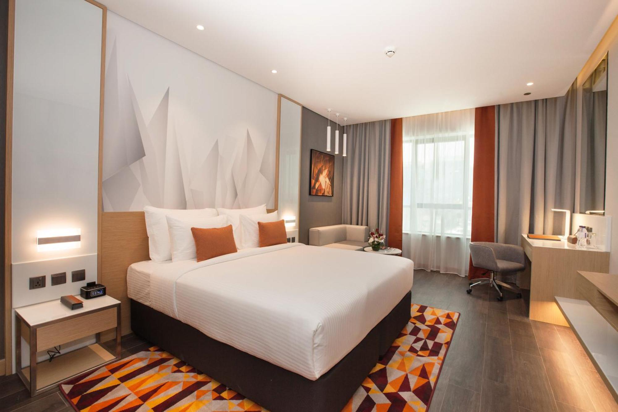 Connecting Room