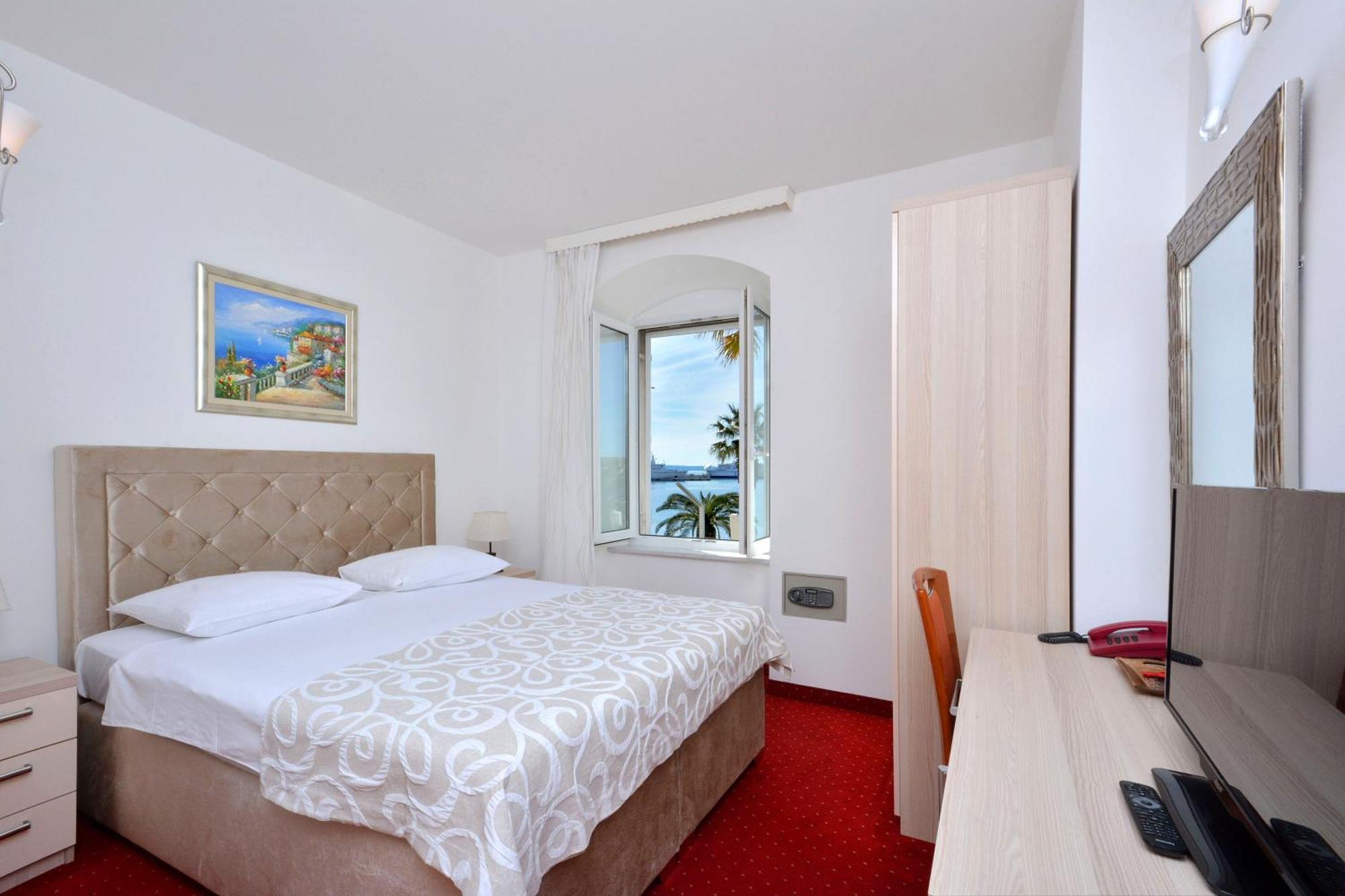 Deluxe Double Room Sea View