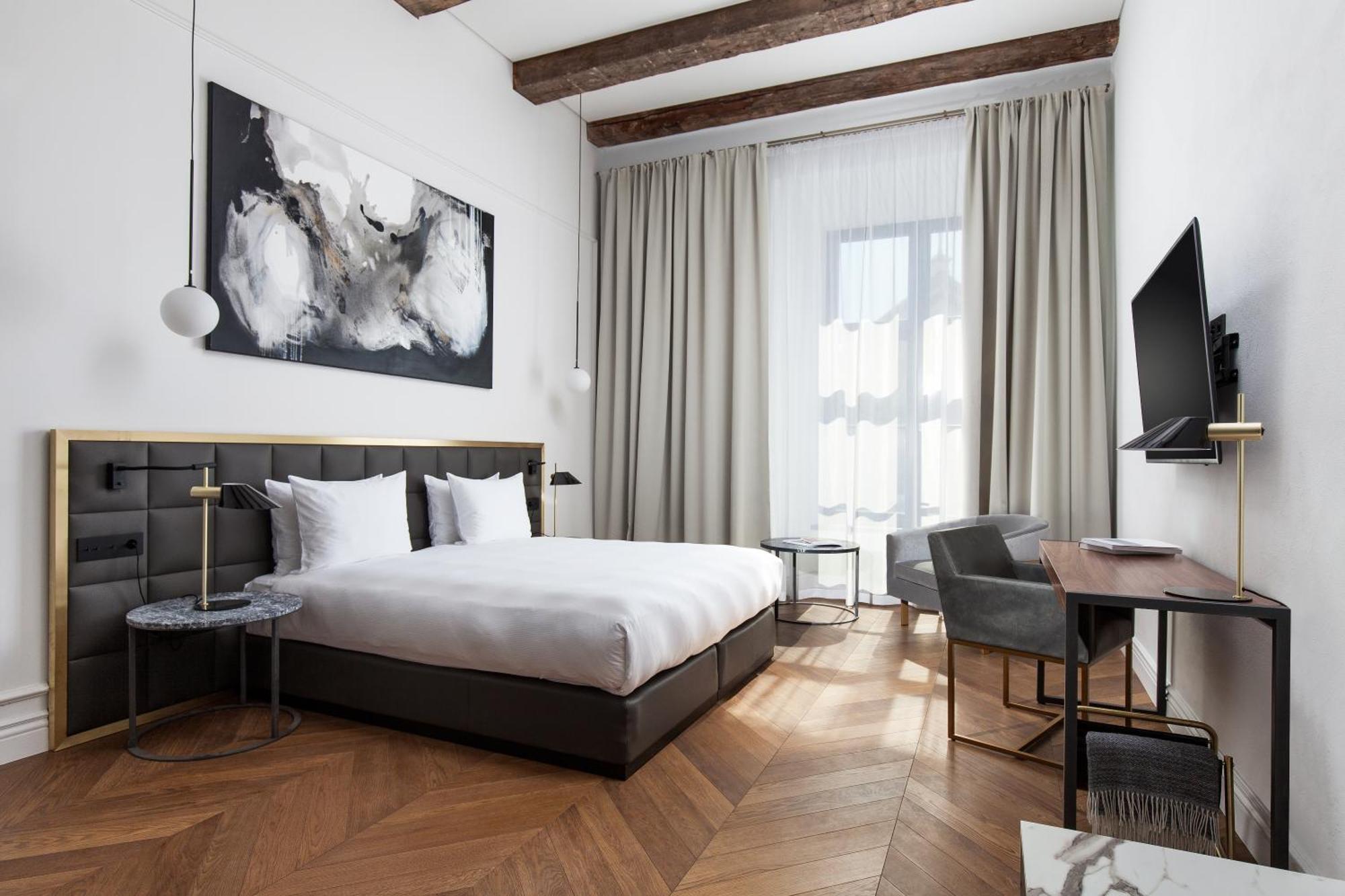 Chambre Double ou Lits Jumeaux de Luxe avec Accès au Sauna