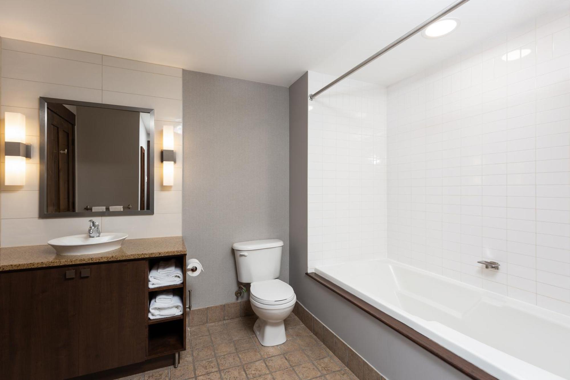 One-Bedroom Suite