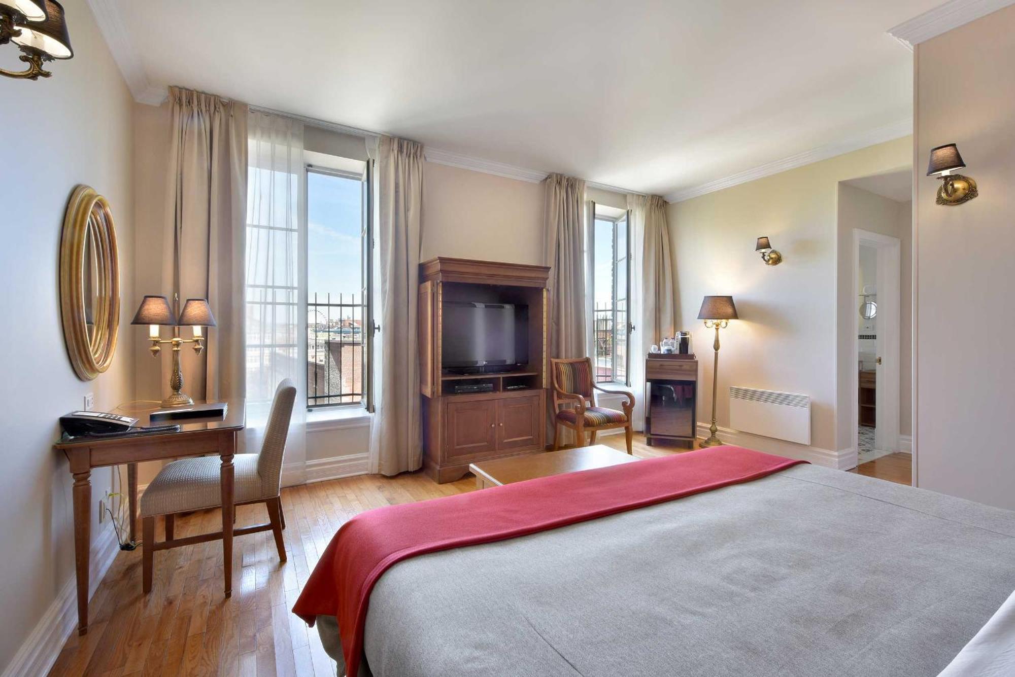 Superior King Room