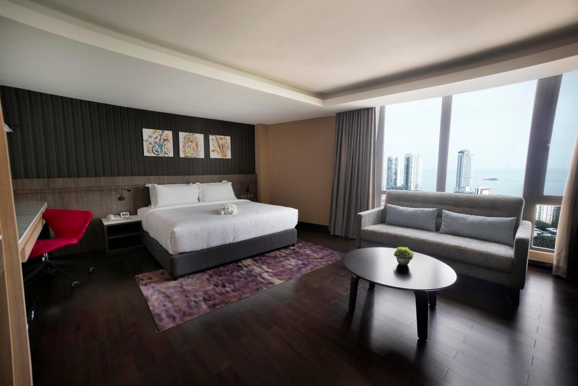 Premier Double Room with Bathtub