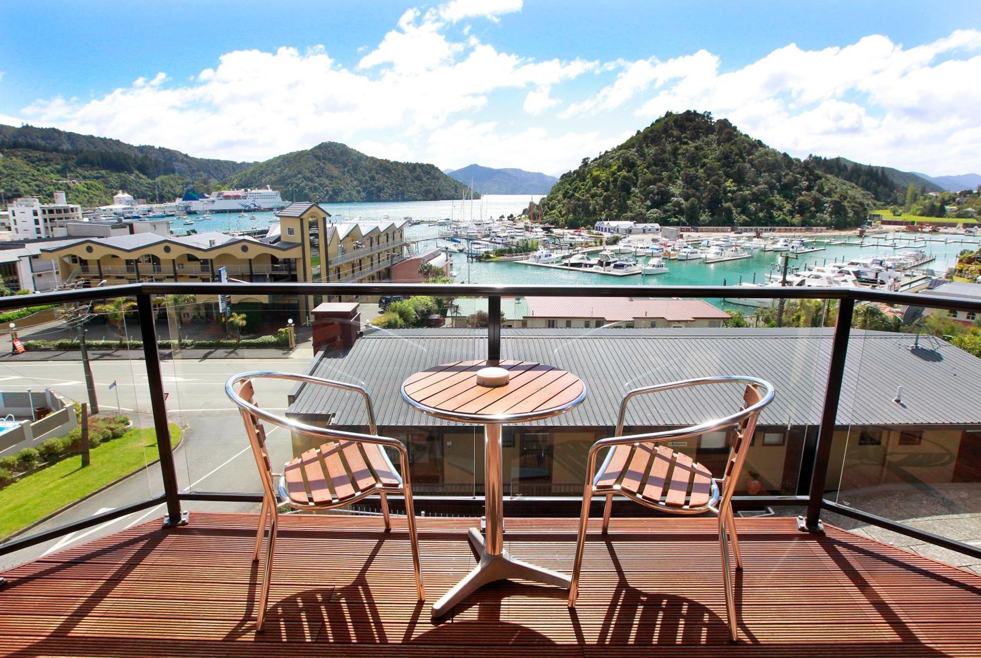 Deluxe Studio Sea View