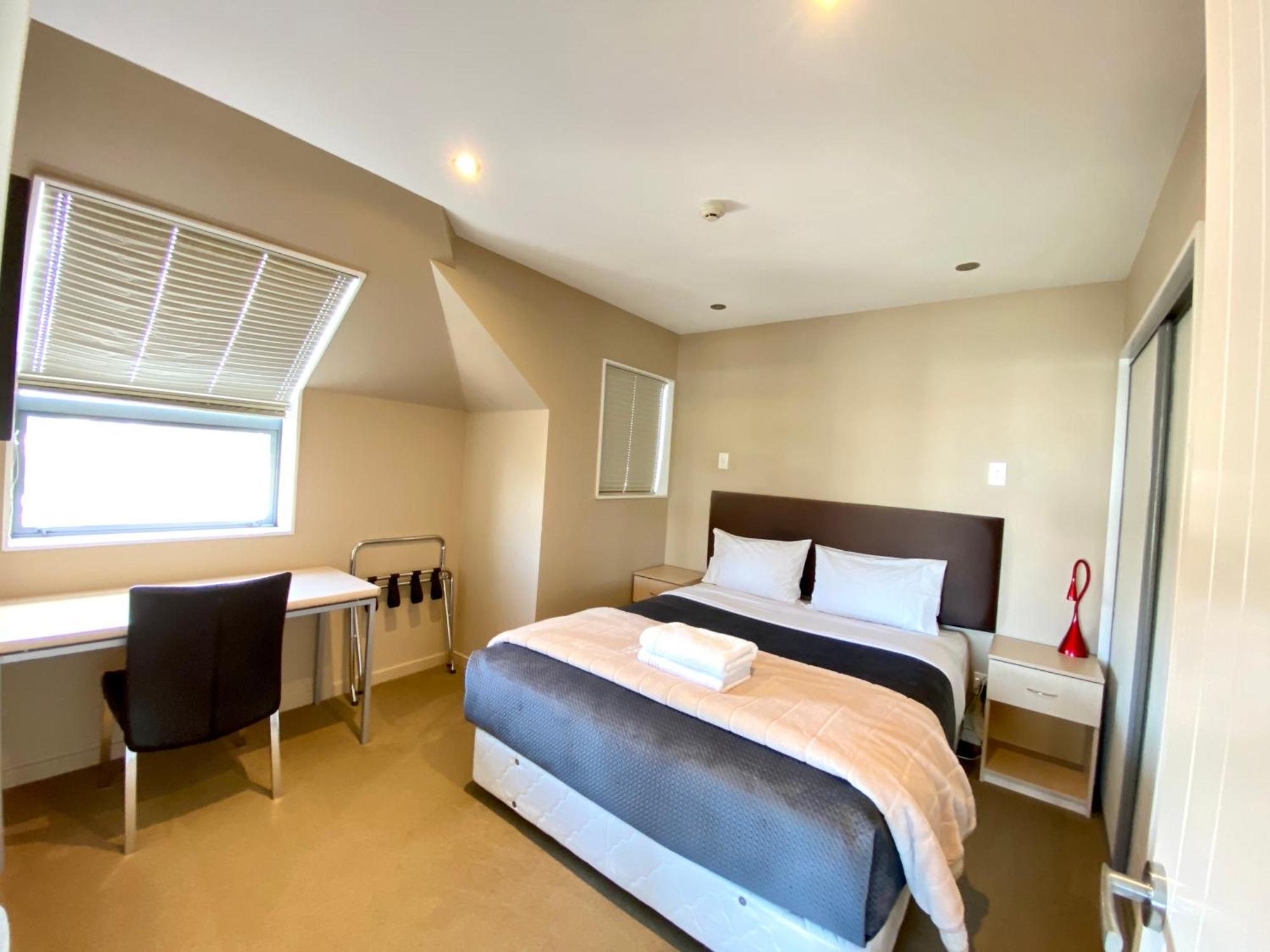 Three-Bedroom Apartment Penthouse