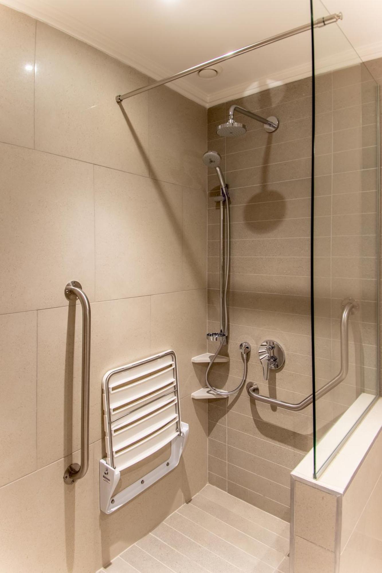 Chambre Double - Accessible aux Personnes à Mobilité Réduite