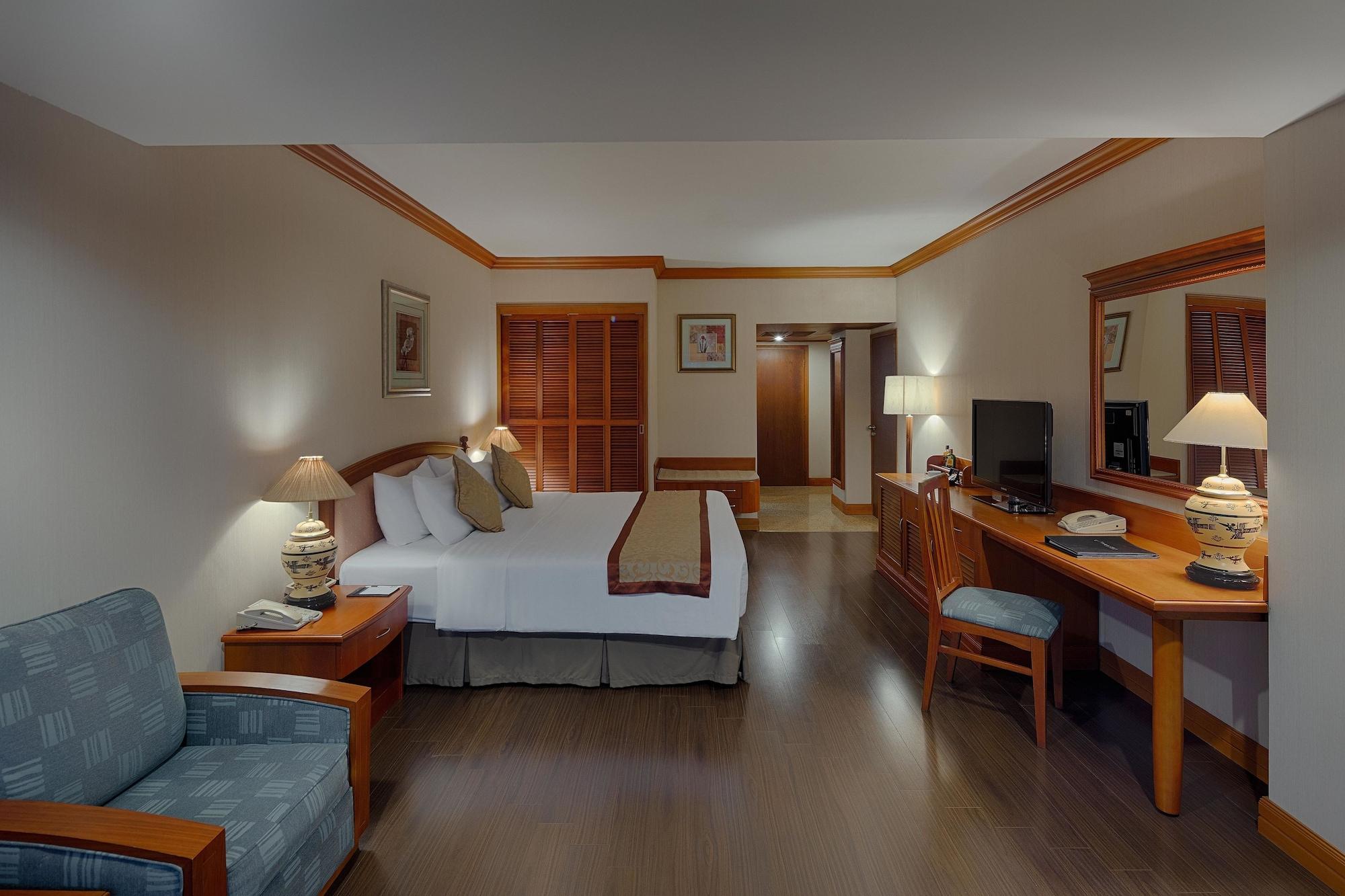 Quarto com Cama King-size e Vista do Mar